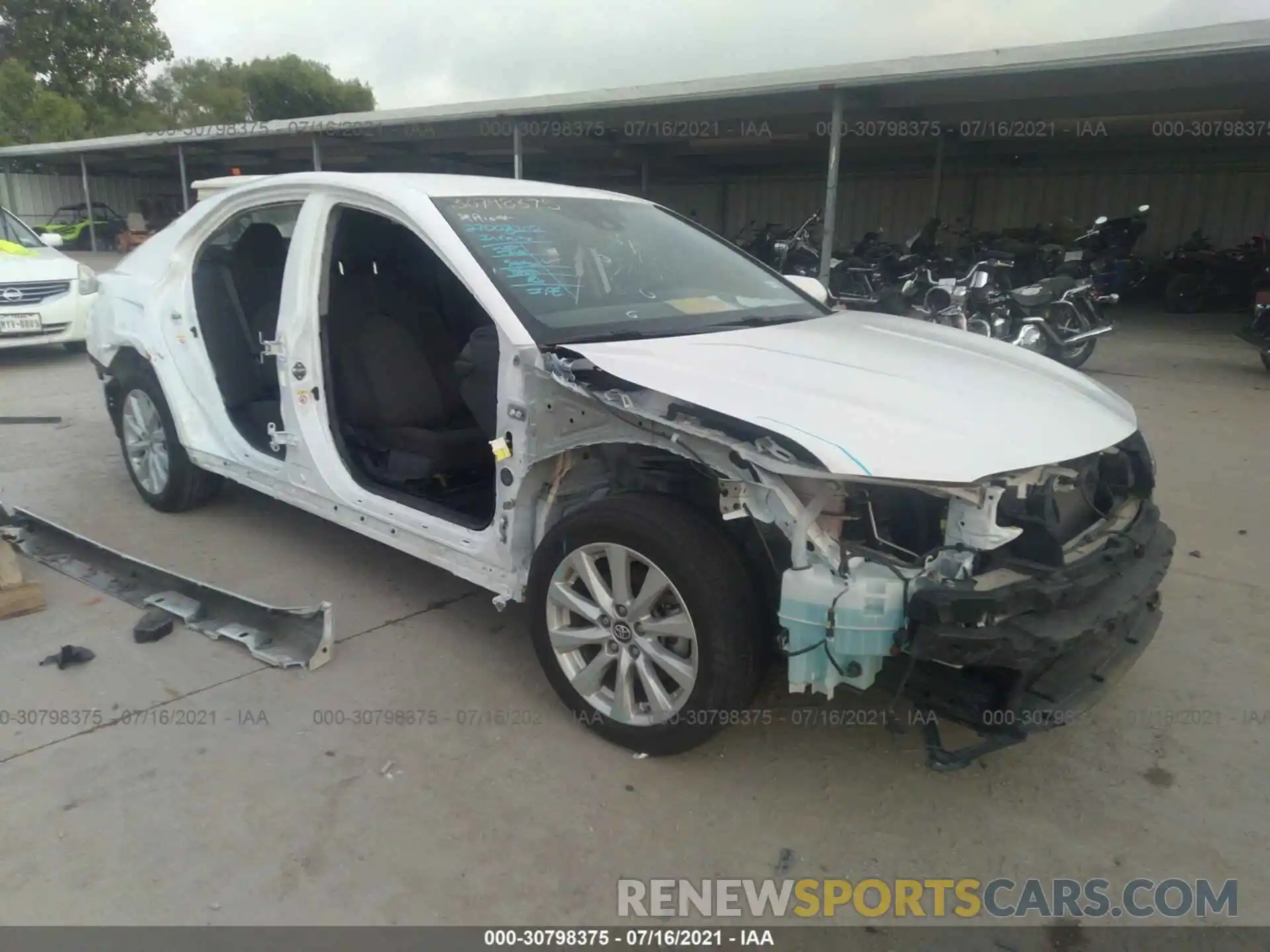 1 Photograph of a damaged car 4T1B11HK5KU771529 TOYOTA CAMRY 2019