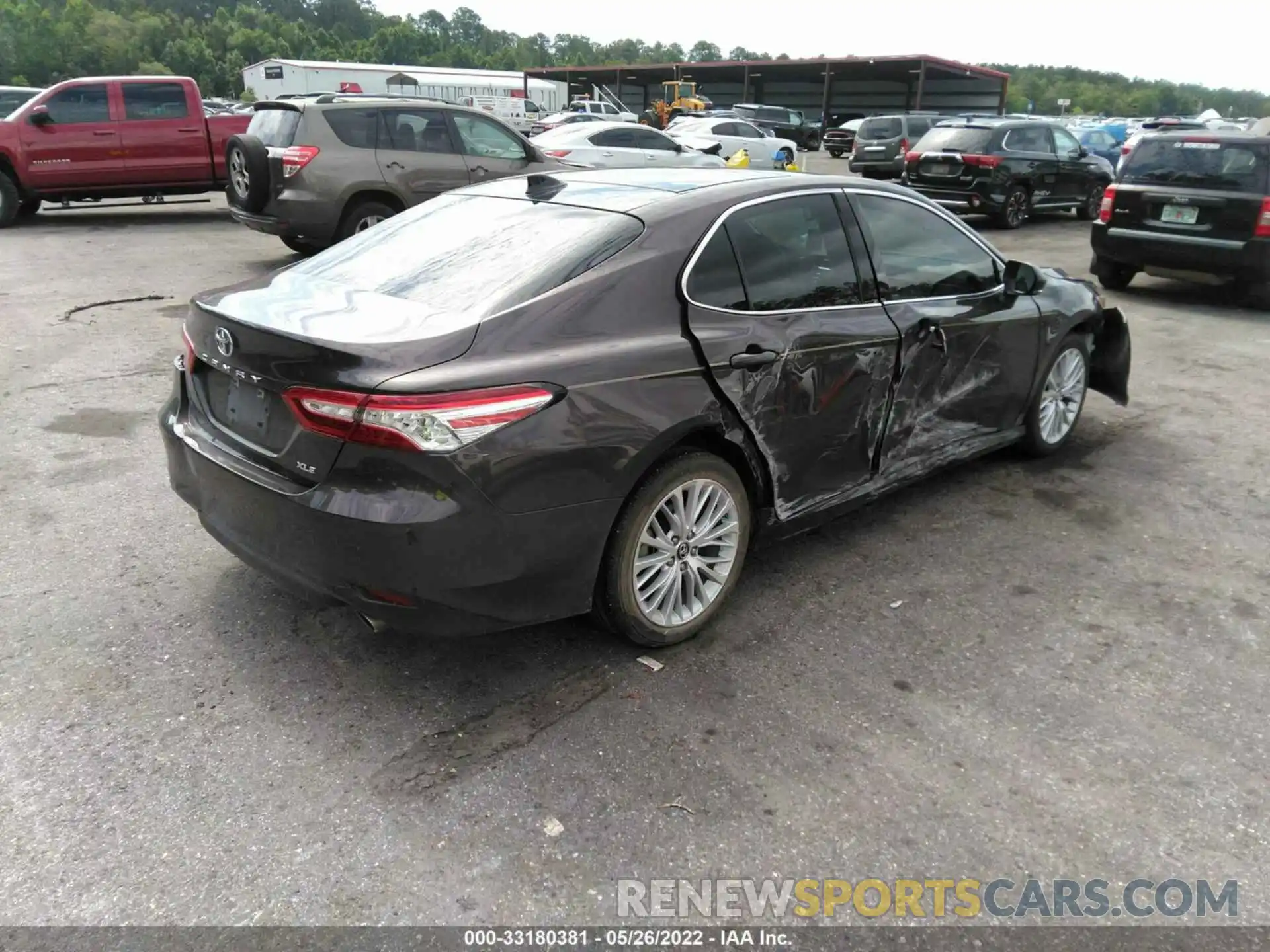 4 Photograph of a damaged car 4T1B11HK5KU772809 TOYOTA CAMRY 2019