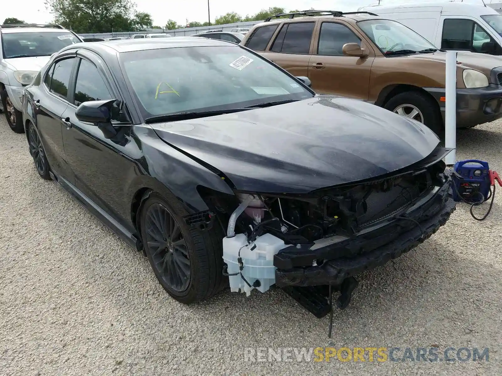 1 Photograph of a damaged car 4T1B11HK5KU773054 TOYOTA CAMRY 2019