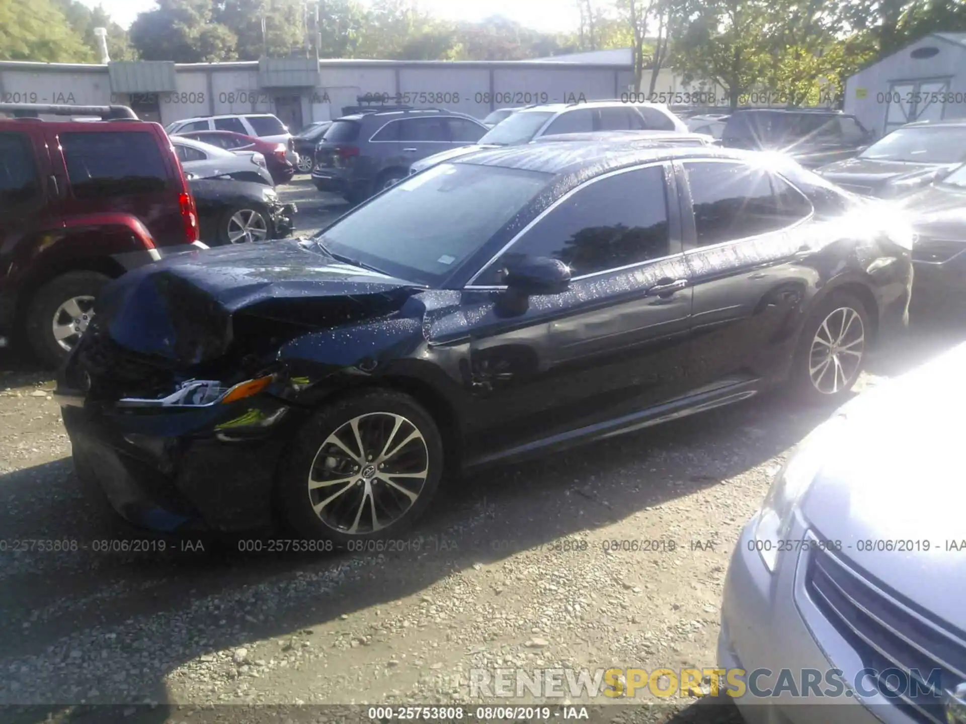 2 Photograph of a damaged car 4T1B11HK5KU773085 TOYOTA CAMRY 2019