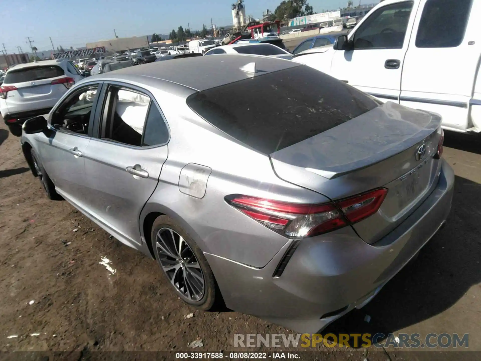 3 Photograph of a damaged car 4T1B11HK5KU776231 TOYOTA CAMRY 2019