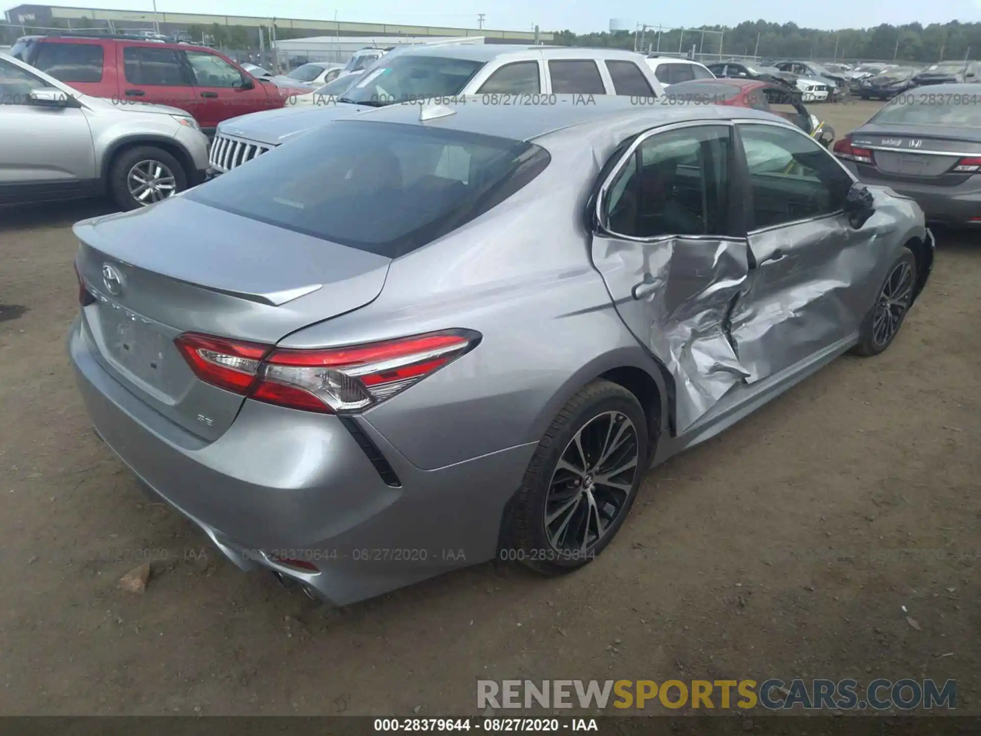 4 Photograph of a damaged car 4T1B11HK5KU776679 TOYOTA CAMRY 2019