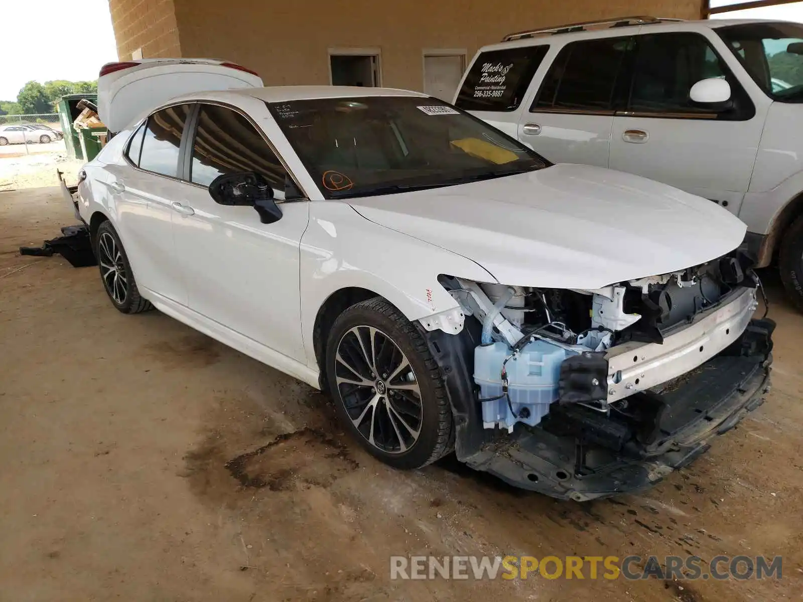 1 Photograph of a damaged car 4T1B11HK5KU777184 TOYOTA CAMRY 2019