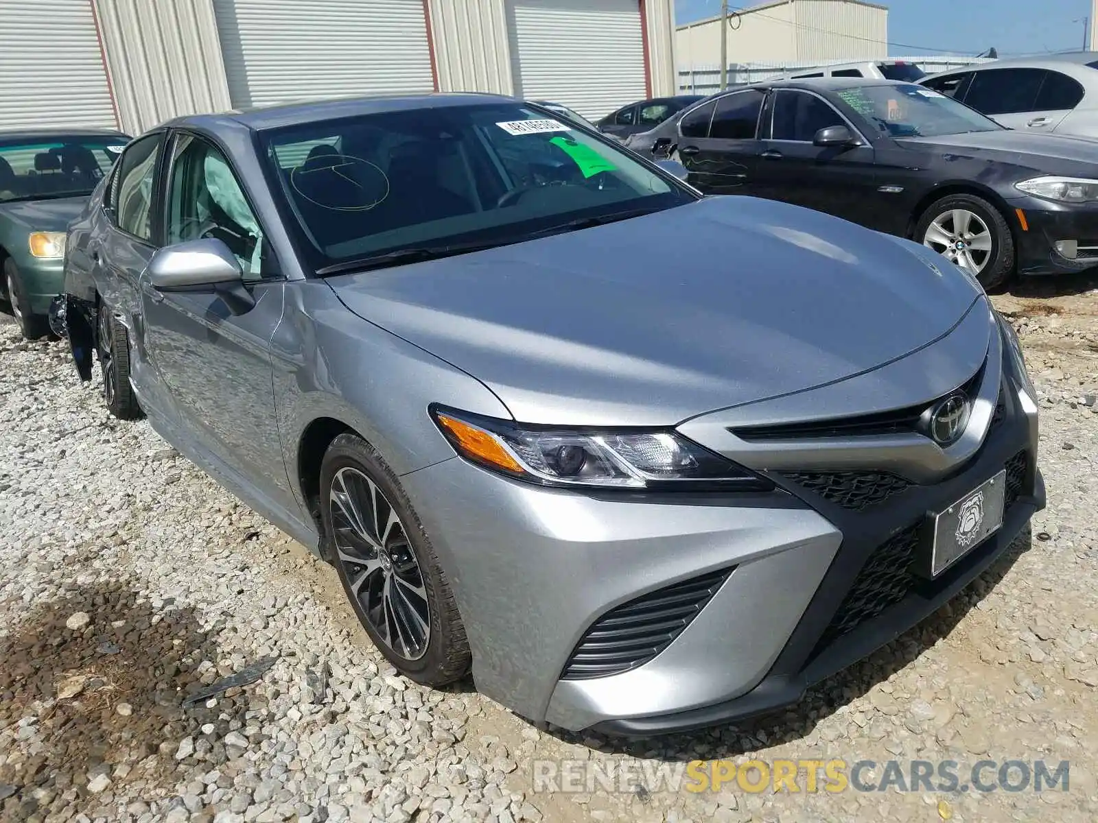 1 Photograph of a damaged car 4T1B11HK5KU777251 TOYOTA CAMRY 2019