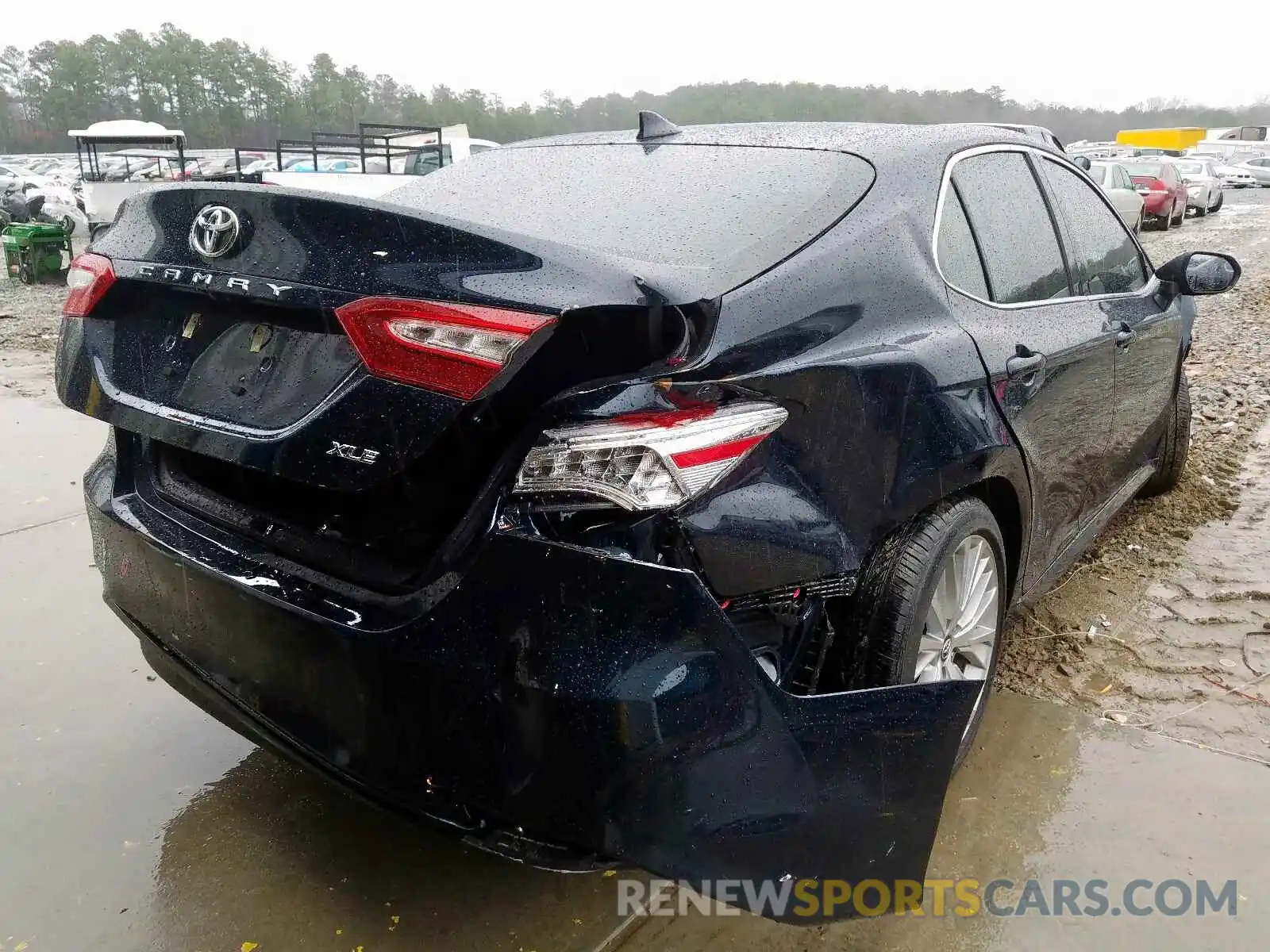 4 Photograph of a damaged car 4T1B11HK5KU777623 TOYOTA CAMRY 2019