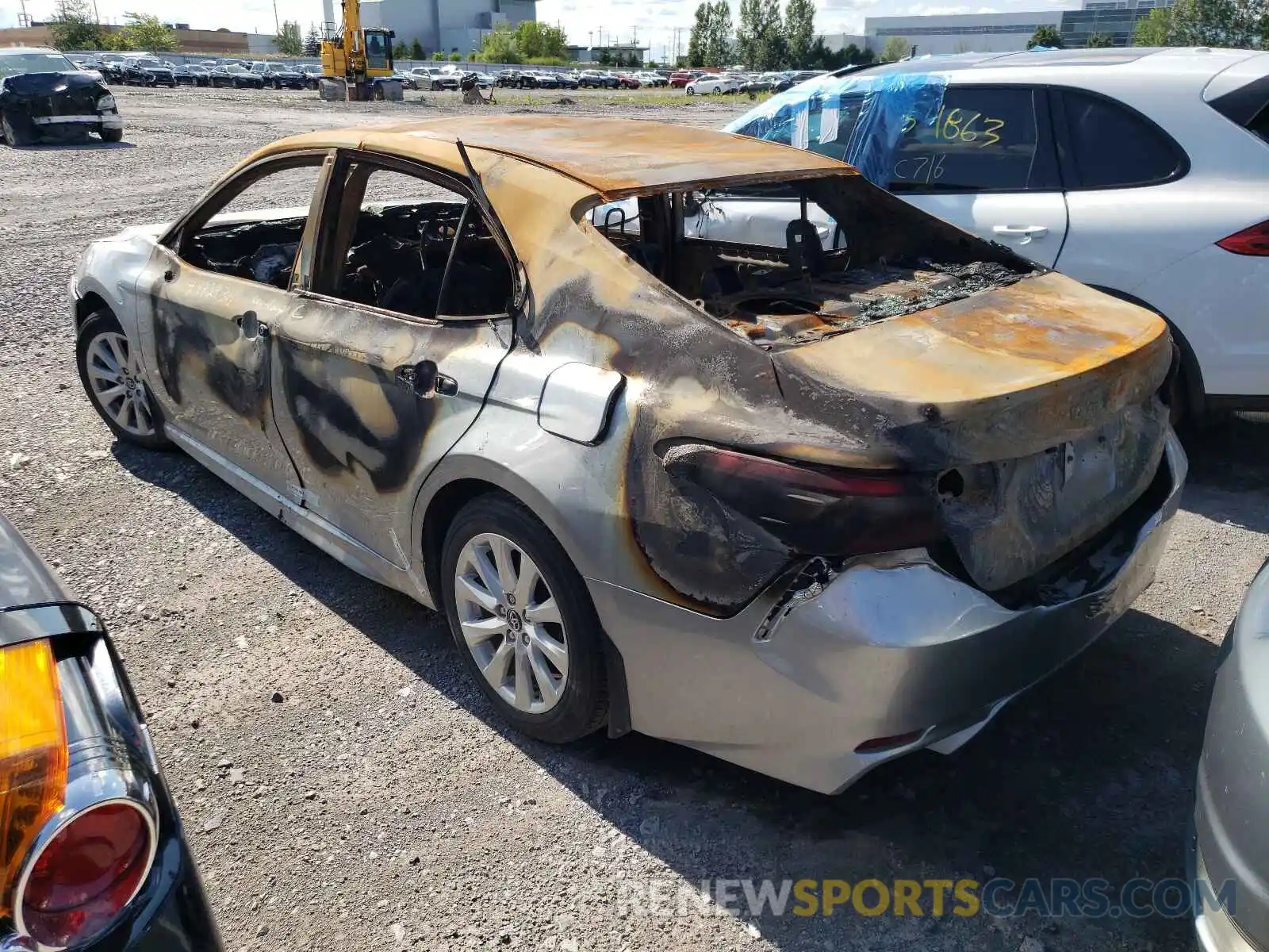 3 Photograph of a damaged car 4T1B11HK5KU778562 TOYOTA CAMRY 2019