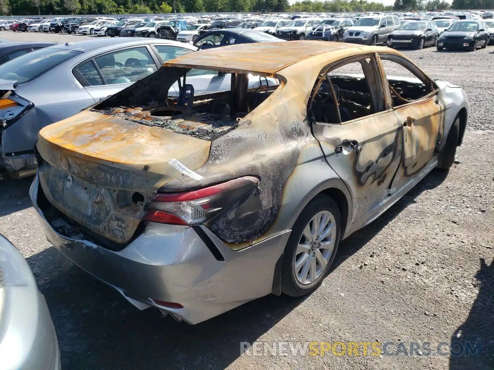 4 Photograph of a damaged car 4T1B11HK5KU778562 TOYOTA CAMRY 2019