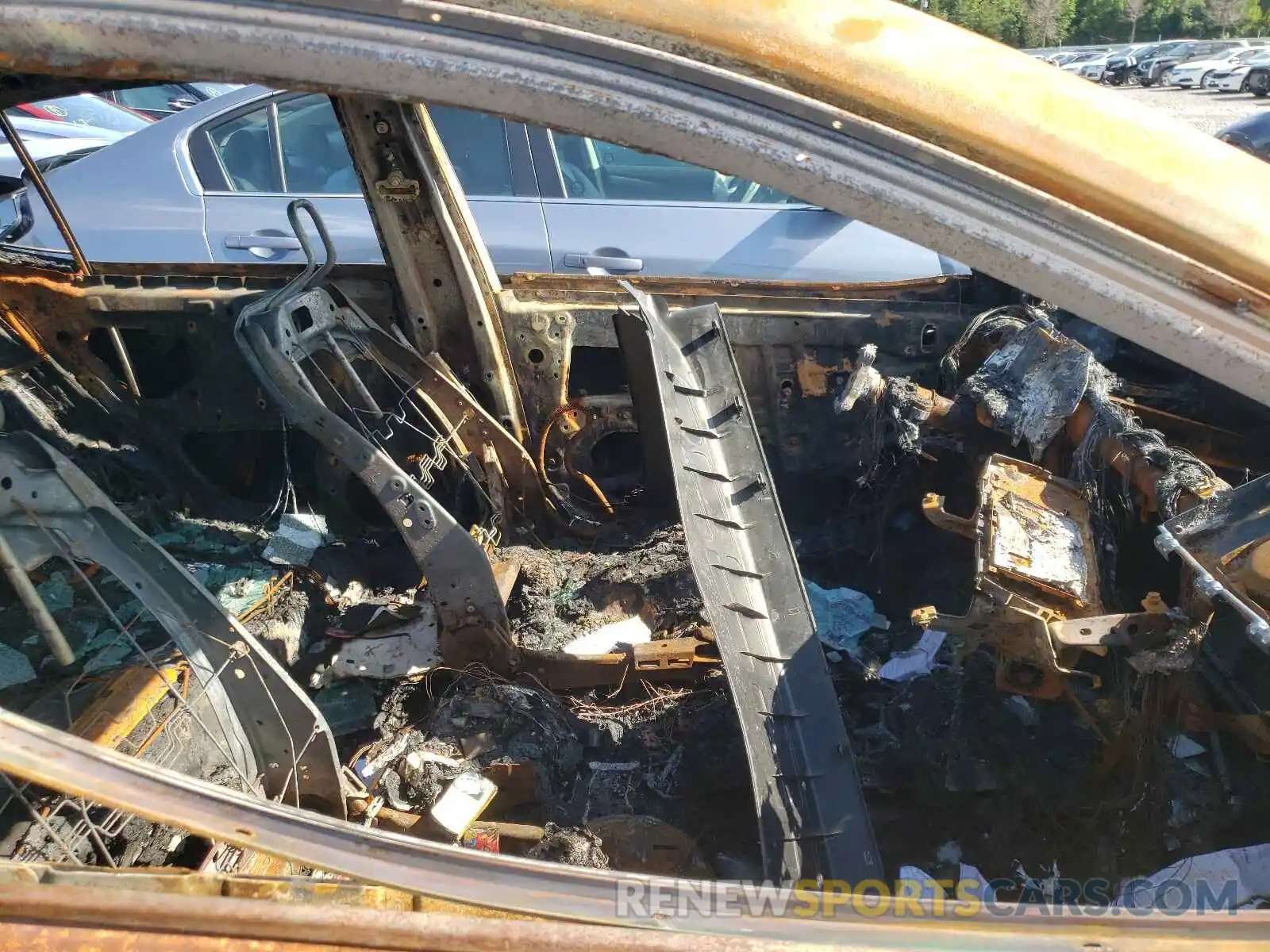 5 Photograph of a damaged car 4T1B11HK5KU778562 TOYOTA CAMRY 2019