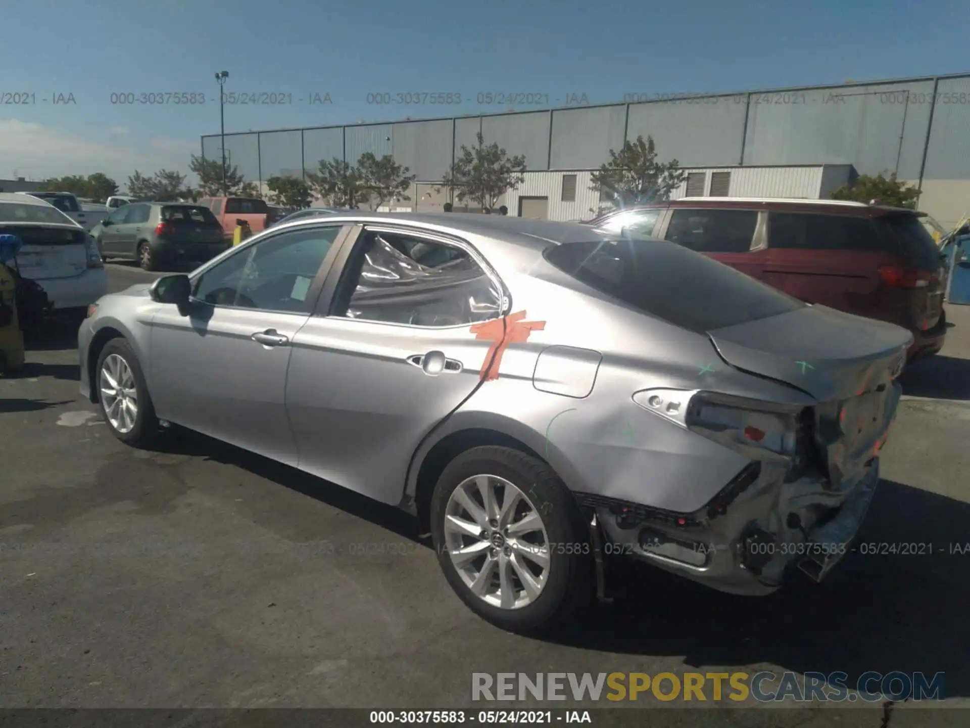 3 Photograph of a damaged car 4T1B11HK5KU780375 TOYOTA CAMRY 2019