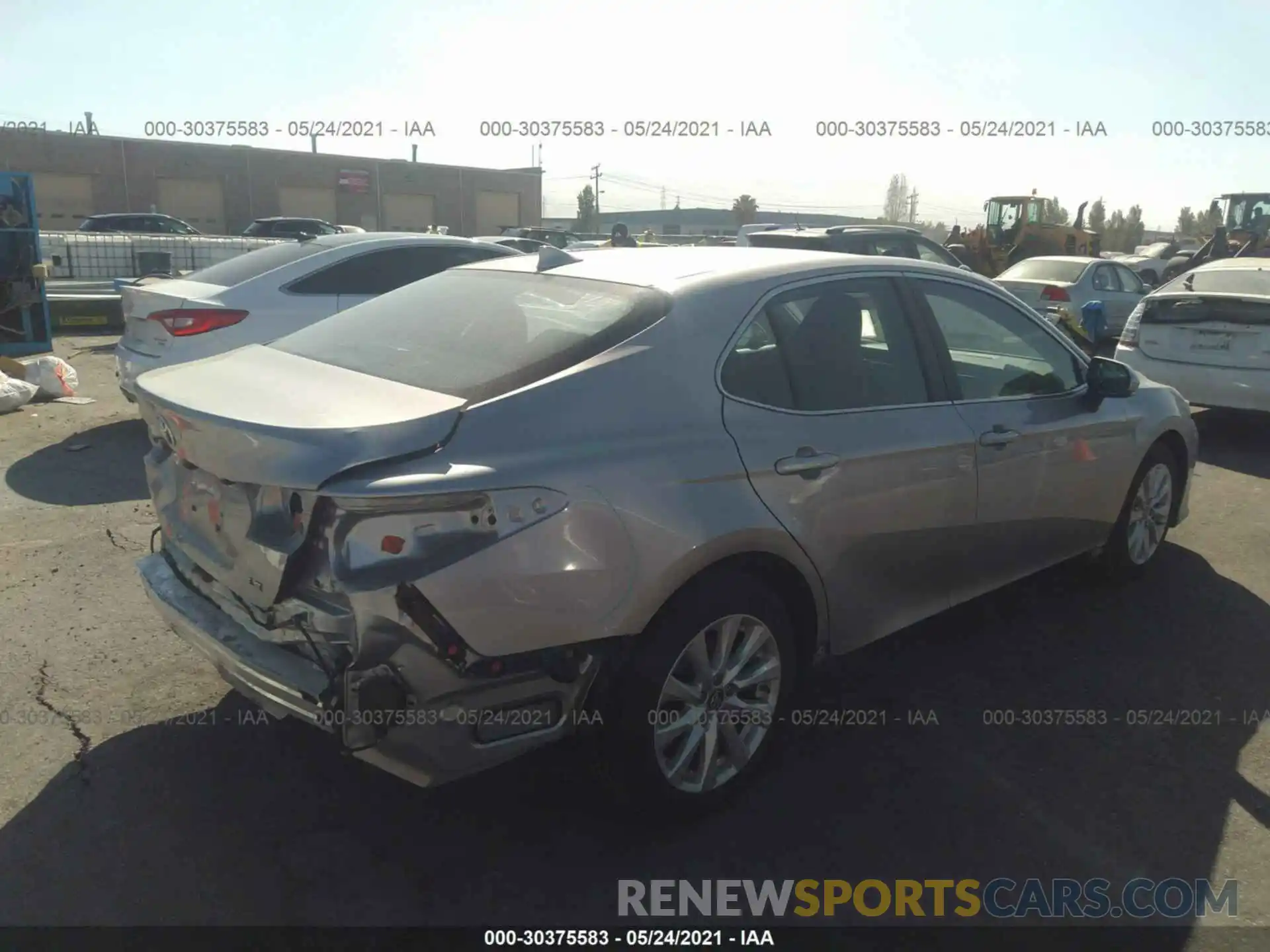 4 Photograph of a damaged car 4T1B11HK5KU780375 TOYOTA CAMRY 2019