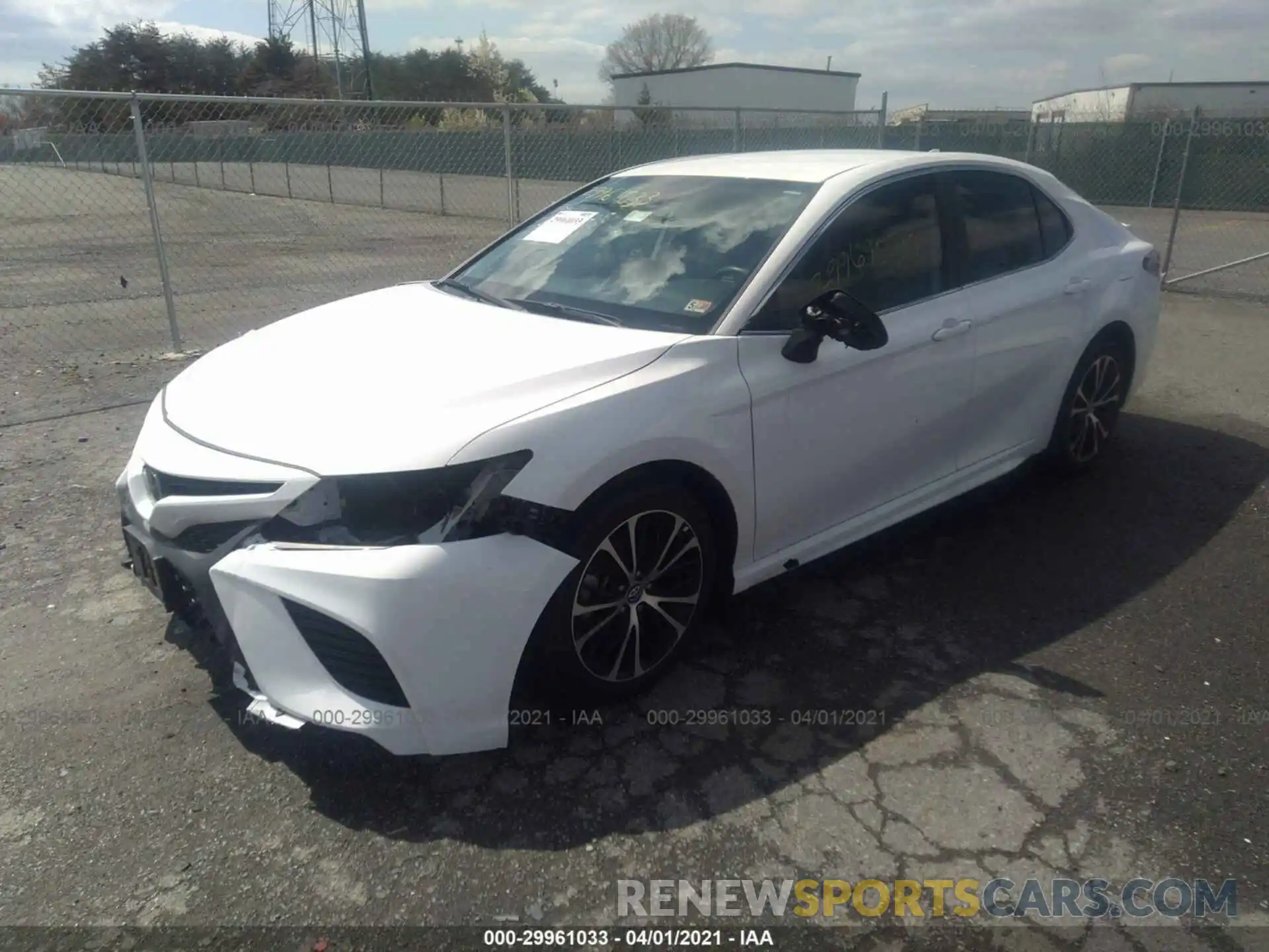 2 Photograph of a damaged car 4T1B11HK5KU780750 TOYOTA CAMRY 2019