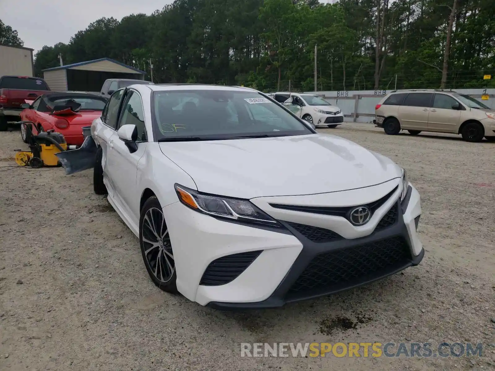 1 Photograph of a damaged car 4T1B11HK5KU781512 TOYOTA CAMRY 2019