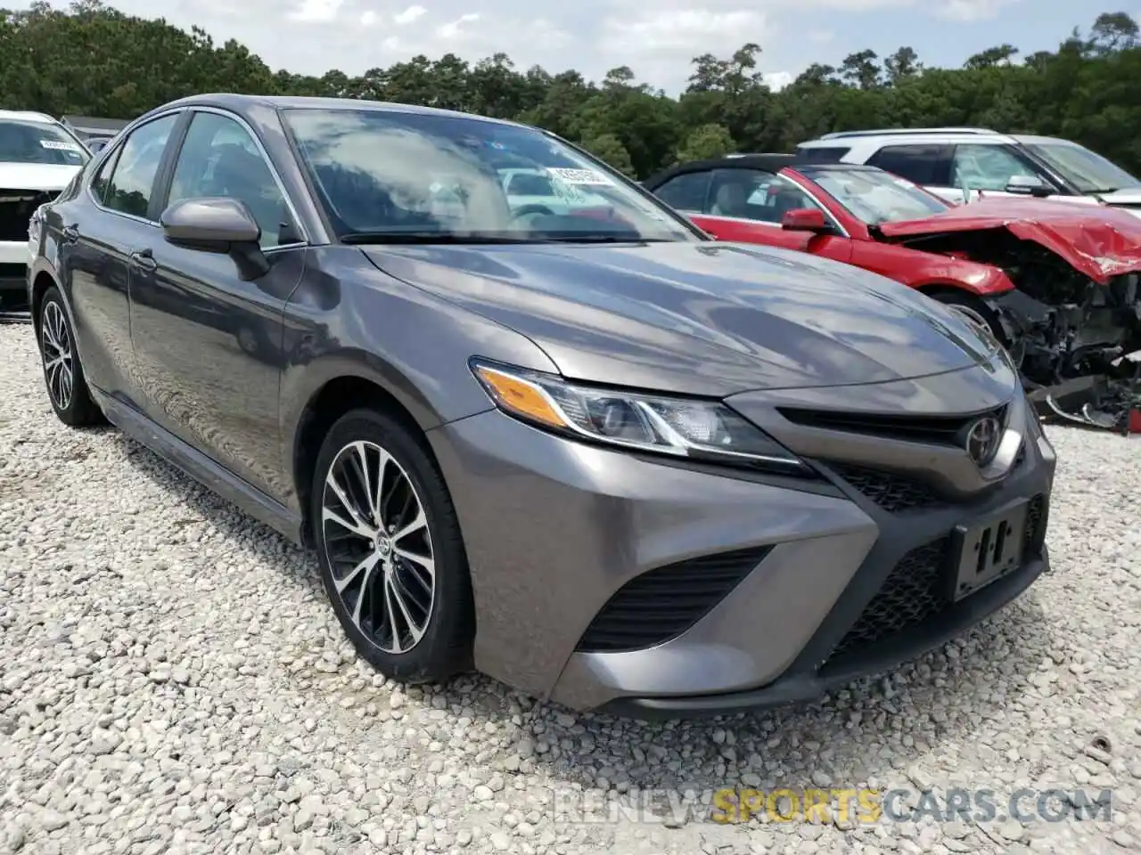 1 Photograph of a damaged car 4T1B11HK5KU782482 TOYOTA CAMRY 2019