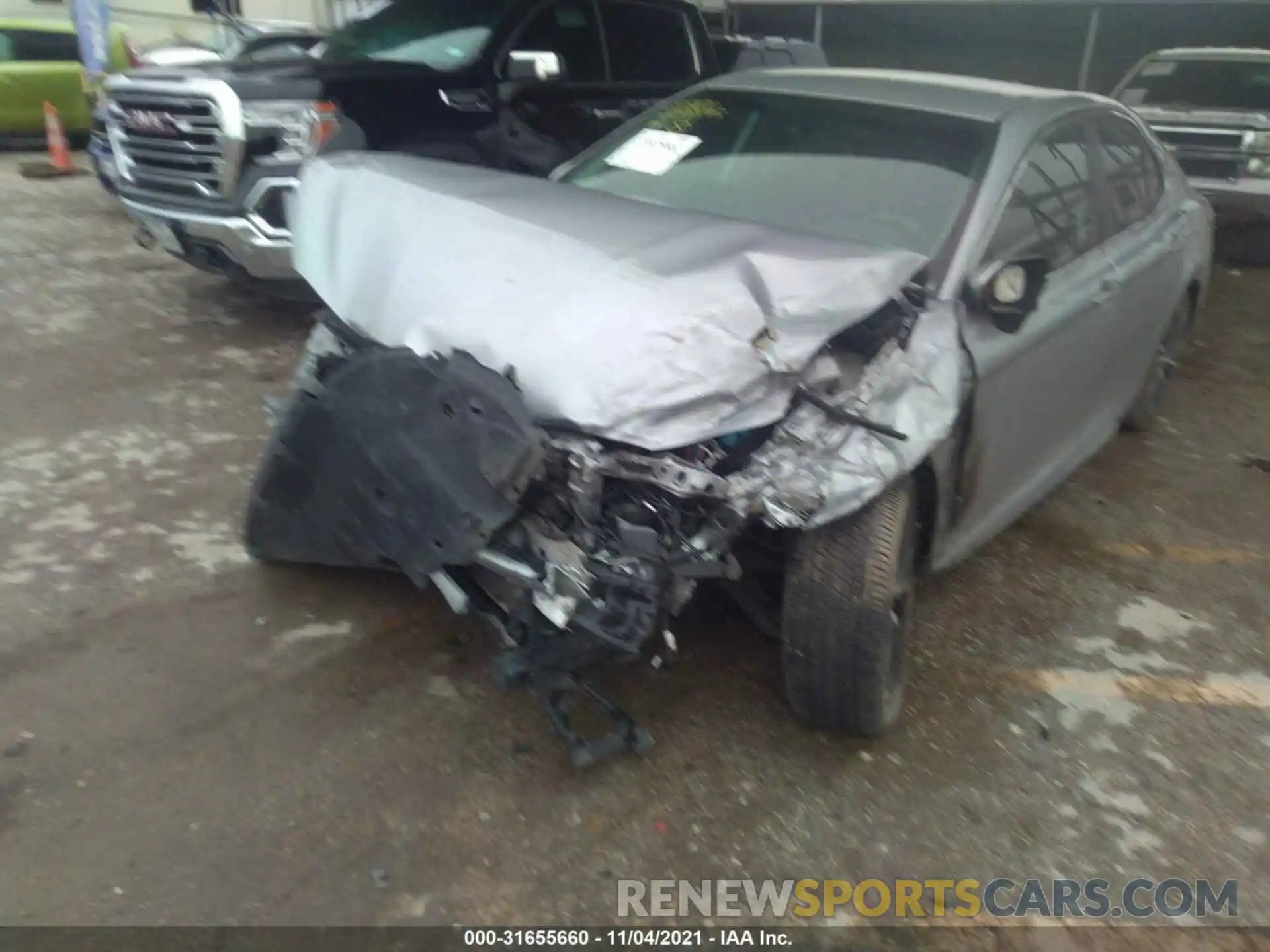 6 Photograph of a damaged car 4T1B11HK5KU782773 TOYOTA CAMRY 2019