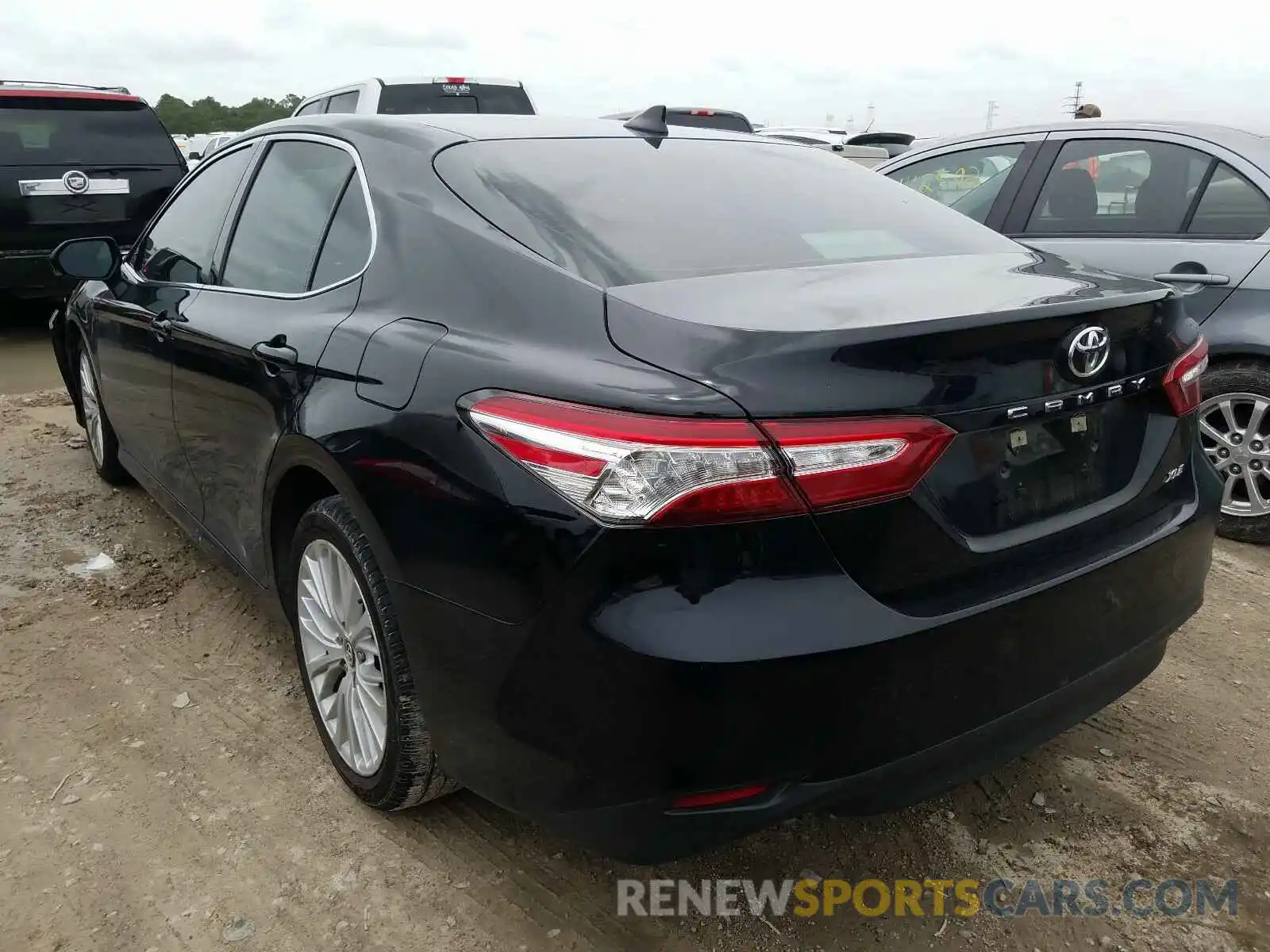 3 Photograph of a damaged car 4T1B11HK5KU783874 TOYOTA CAMRY 2019