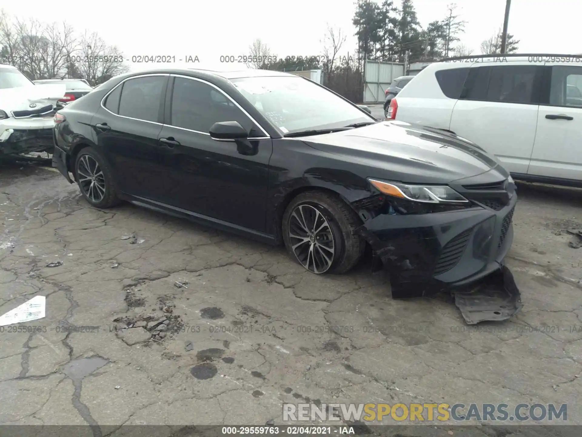 1 Photograph of a damaged car 4T1B11HK5KU785401 TOYOTA CAMRY 2019