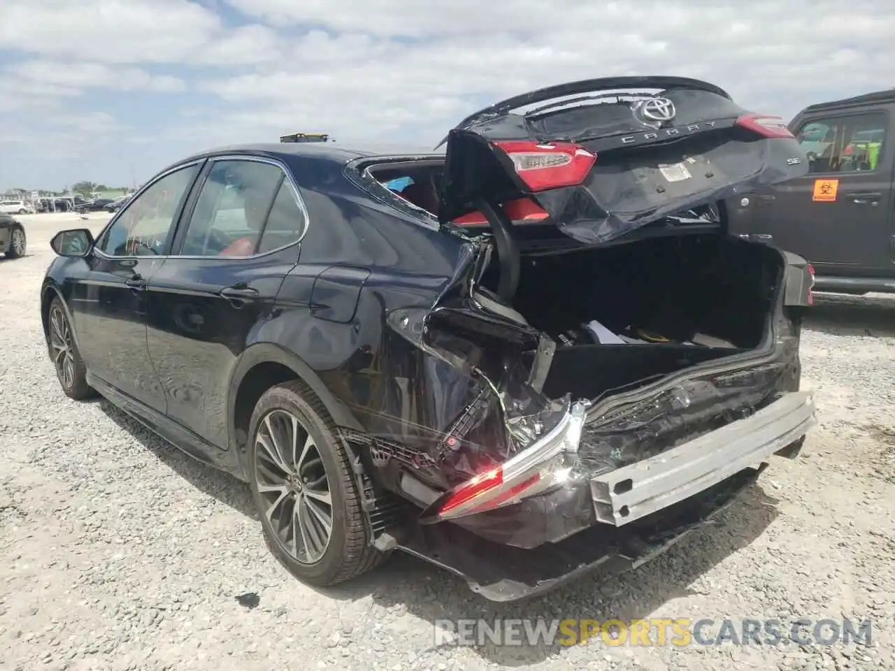 3 Photograph of a damaged car 4T1B11HK5KU787049 TOYOTA CAMRY 2019