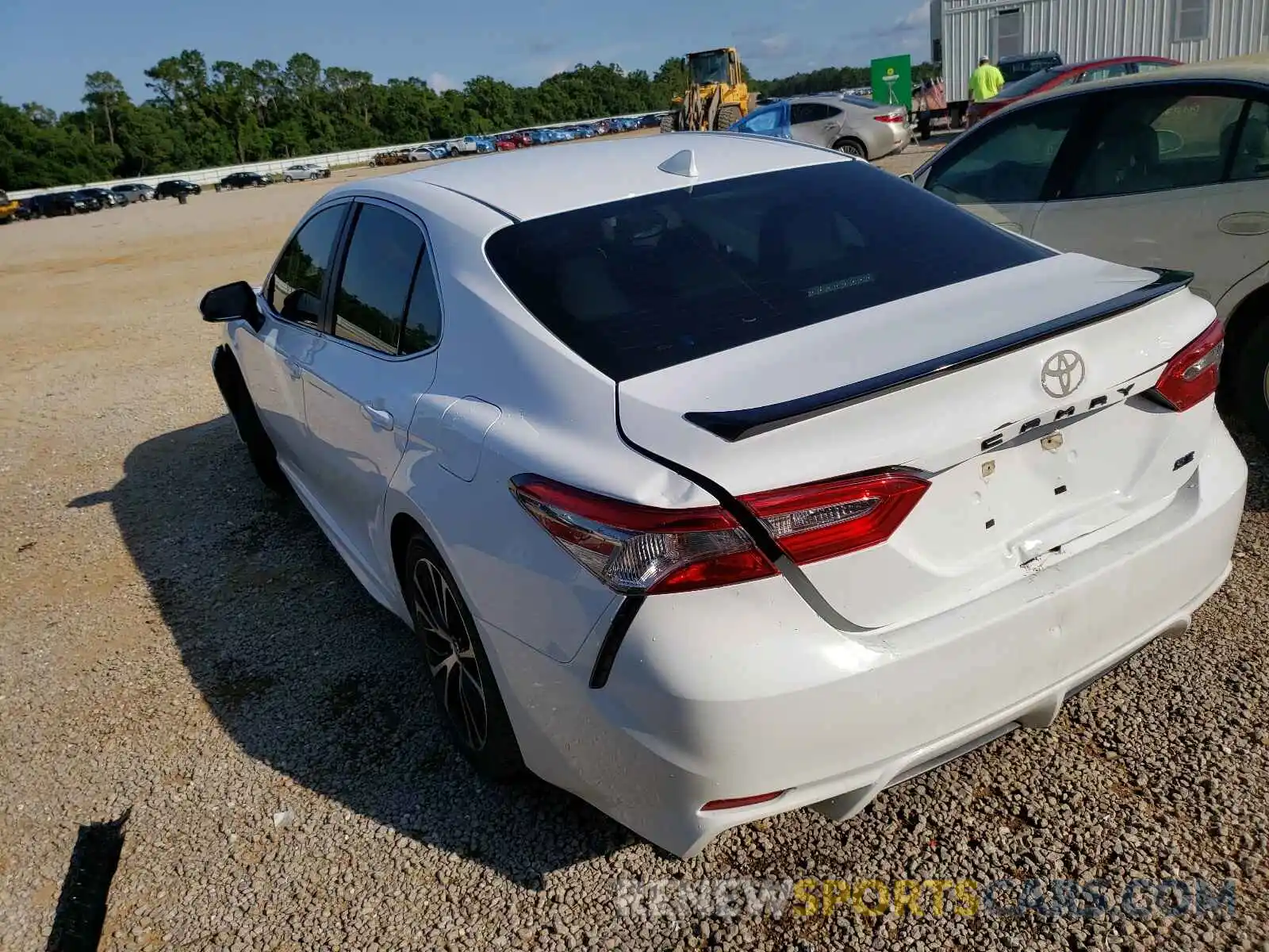 3 Photograph of a damaged car 4T1B11HK5KU788816 TOYOTA CAMRY 2019