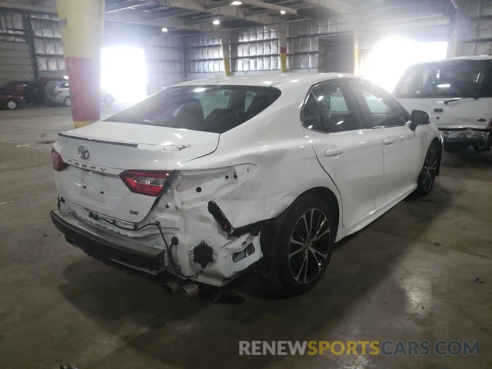 4 Photograph of a damaged car 4T1B11HK5KU791280 TOYOTA CAMRY 2019