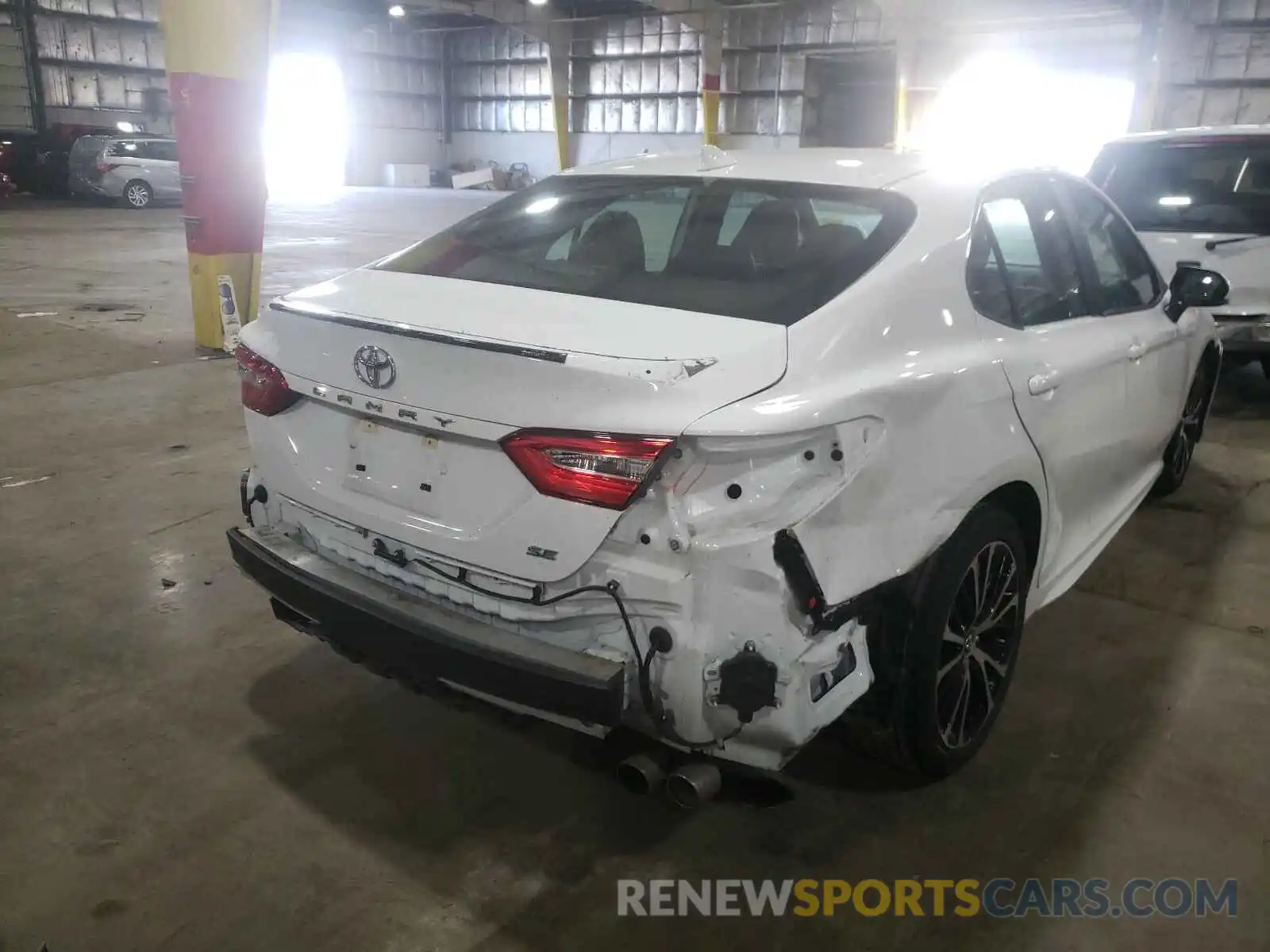 9 Photograph of a damaged car 4T1B11HK5KU791280 TOYOTA CAMRY 2019