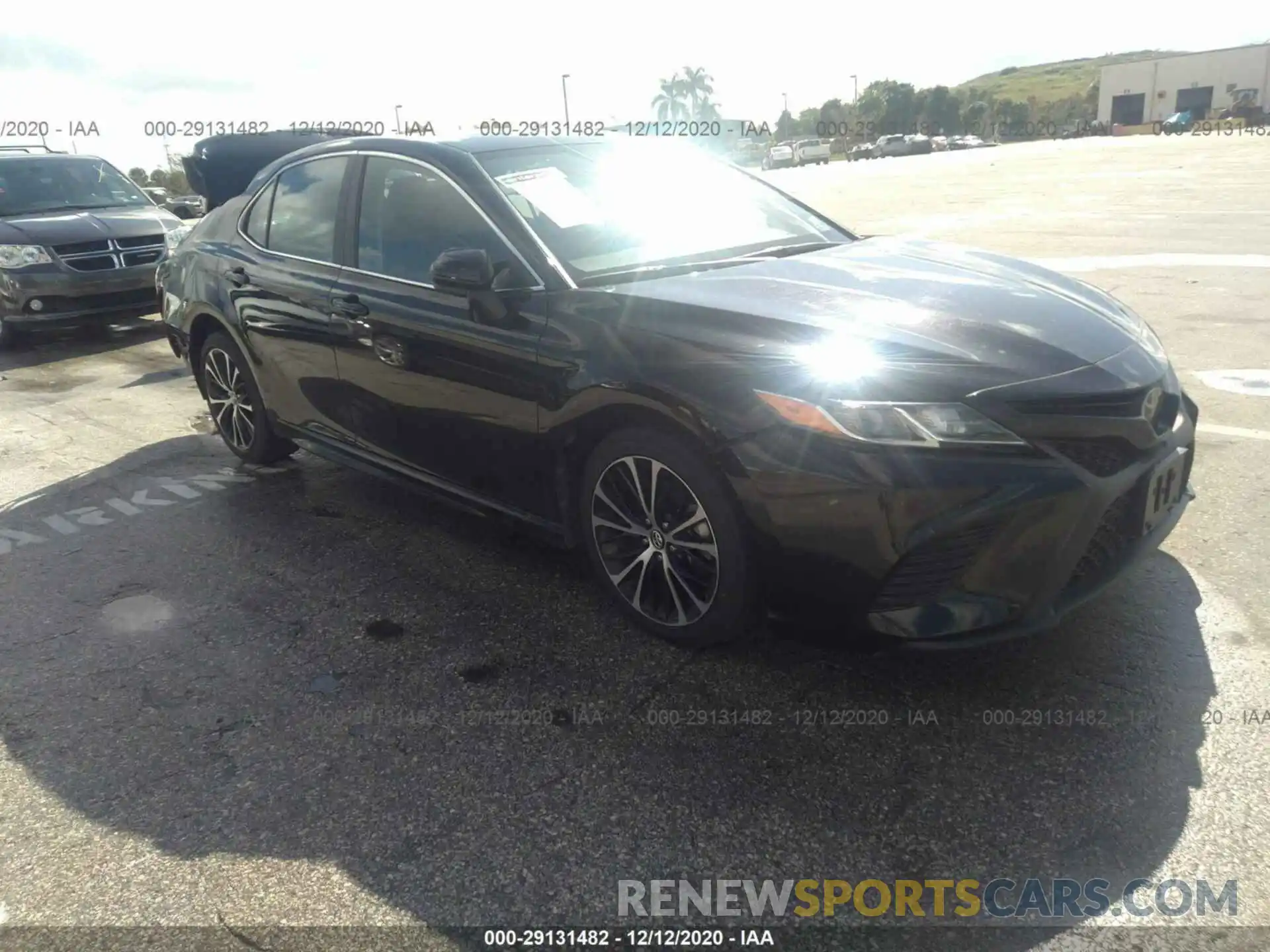 1 Photograph of a damaged car 4T1B11HK5KU792543 TOYOTA CAMRY 2019