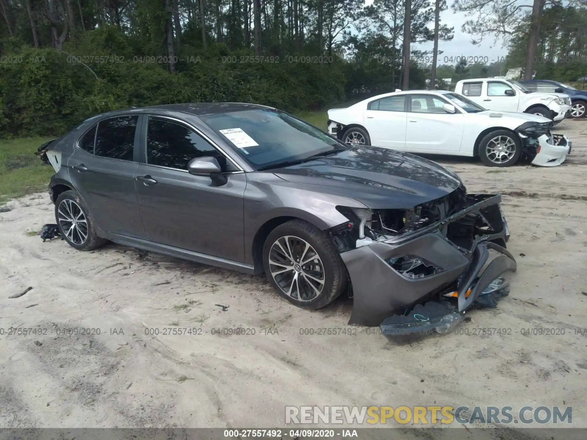 1 Photograph of a damaged car 4T1B11HK5KU792915 TOYOTA CAMRY 2019