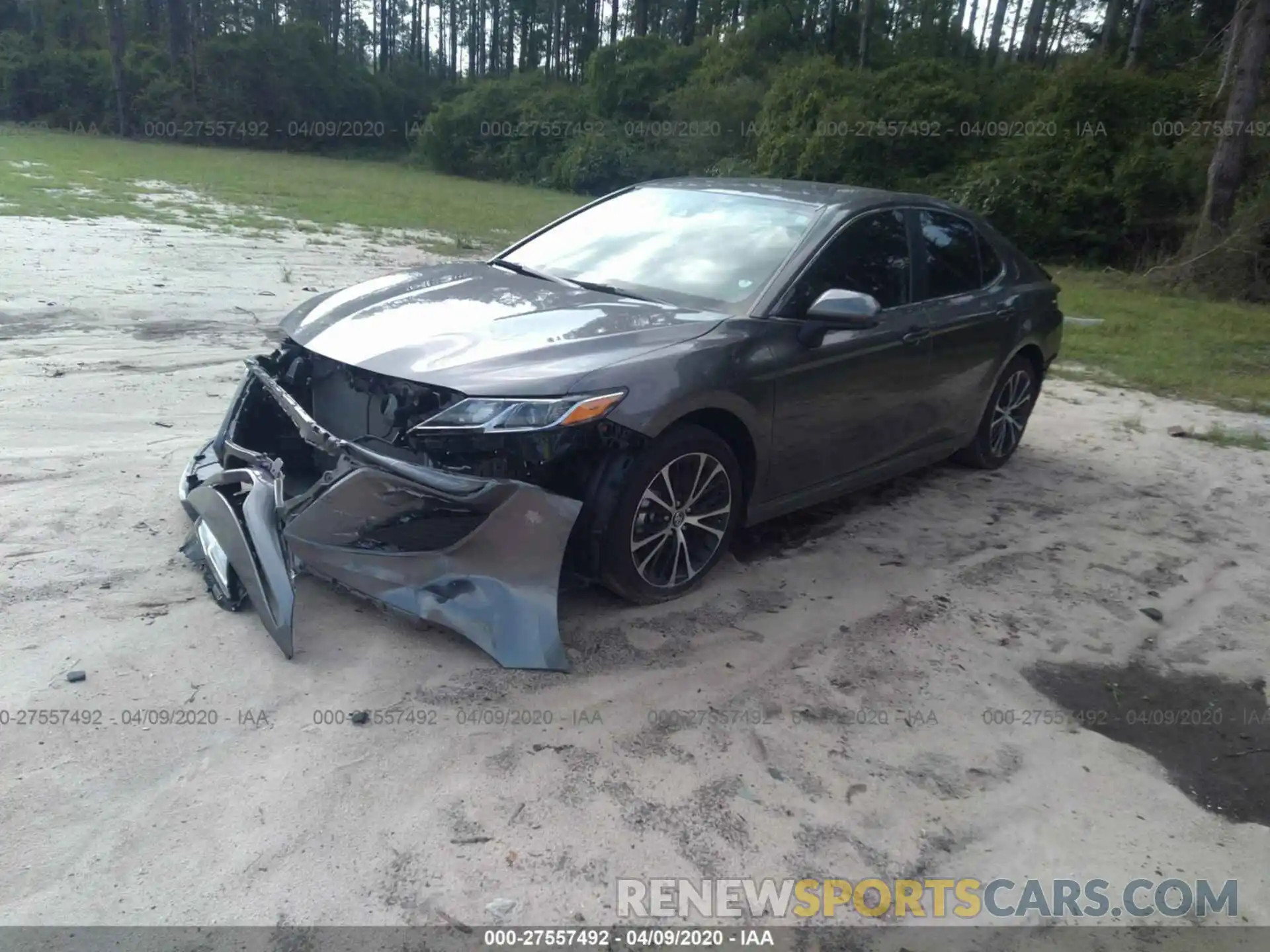 2 Photograph of a damaged car 4T1B11HK5KU792915 TOYOTA CAMRY 2019