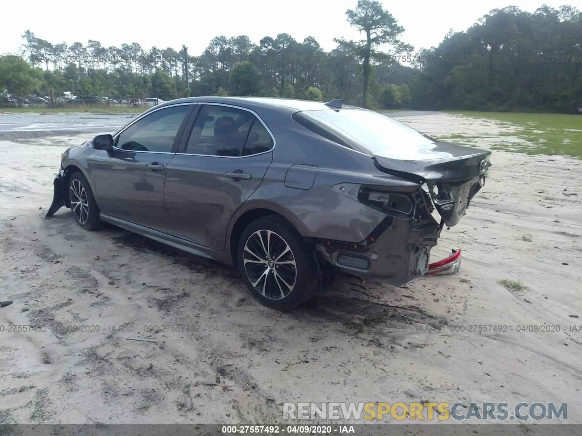 3 Photograph of a damaged car 4T1B11HK5KU792915 TOYOTA CAMRY 2019