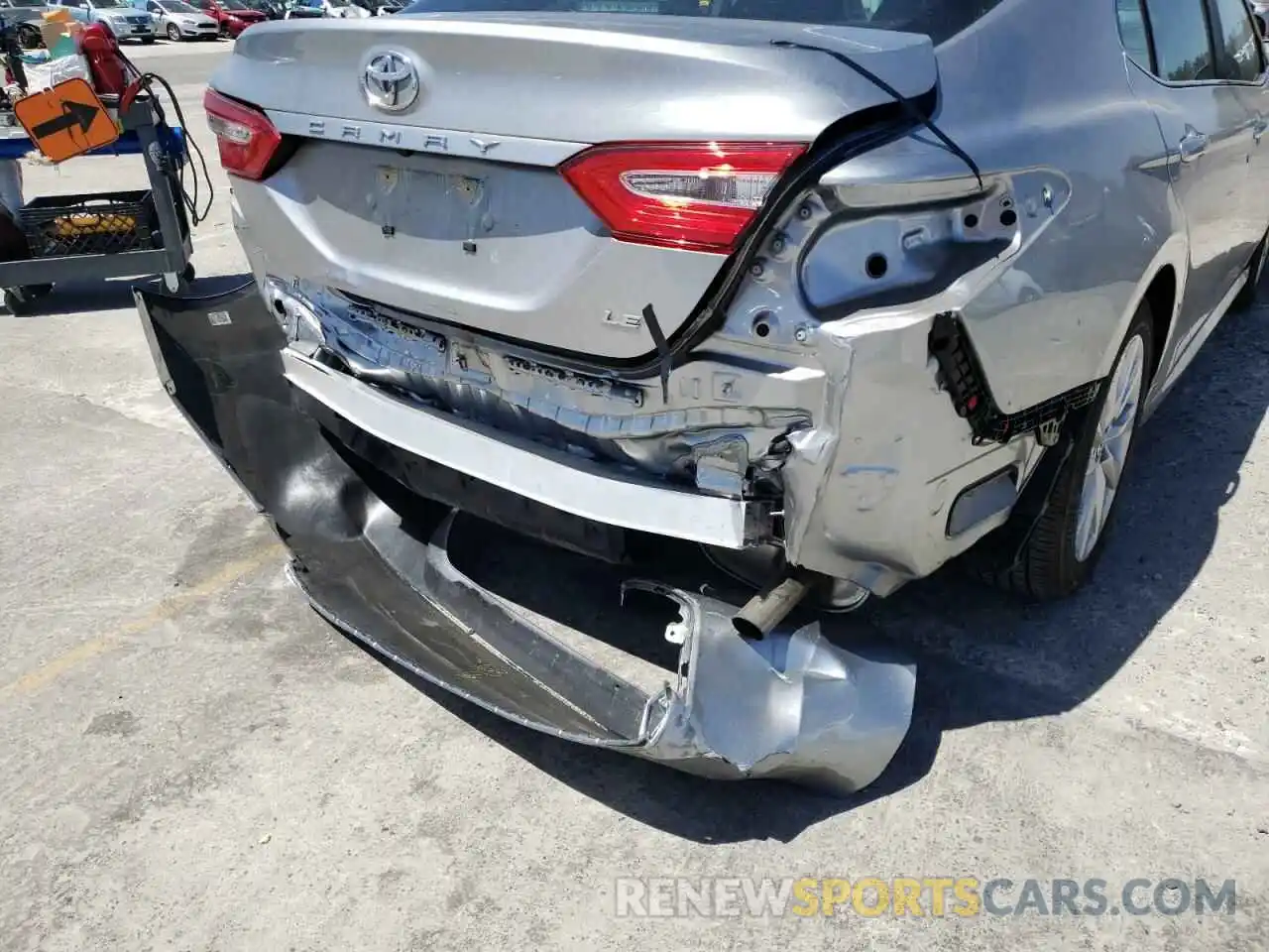 9 Photograph of a damaged car 4T1B11HK5KU794440 TOYOTA CAMRY 2019