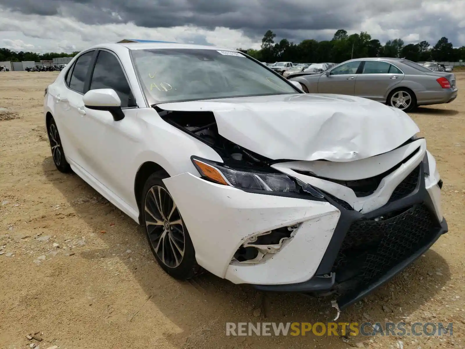 1 Photograph of a damaged car 4T1B11HK5KU794793 TOYOTA CAMRY 2019