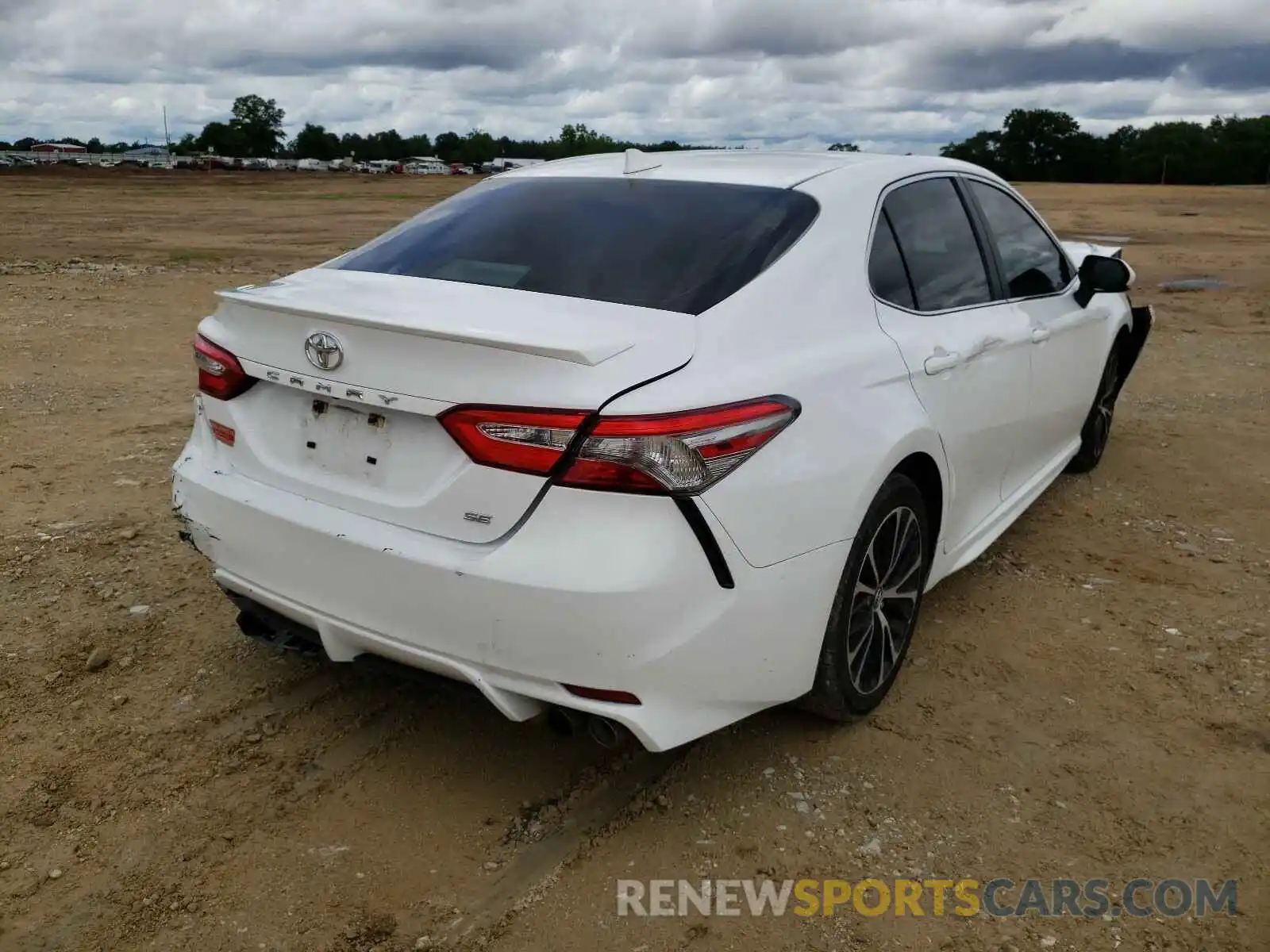 4 Фотография поврежденного автомобиля 4T1B11HK5KU794793 TOYOTA CAMRY 2019