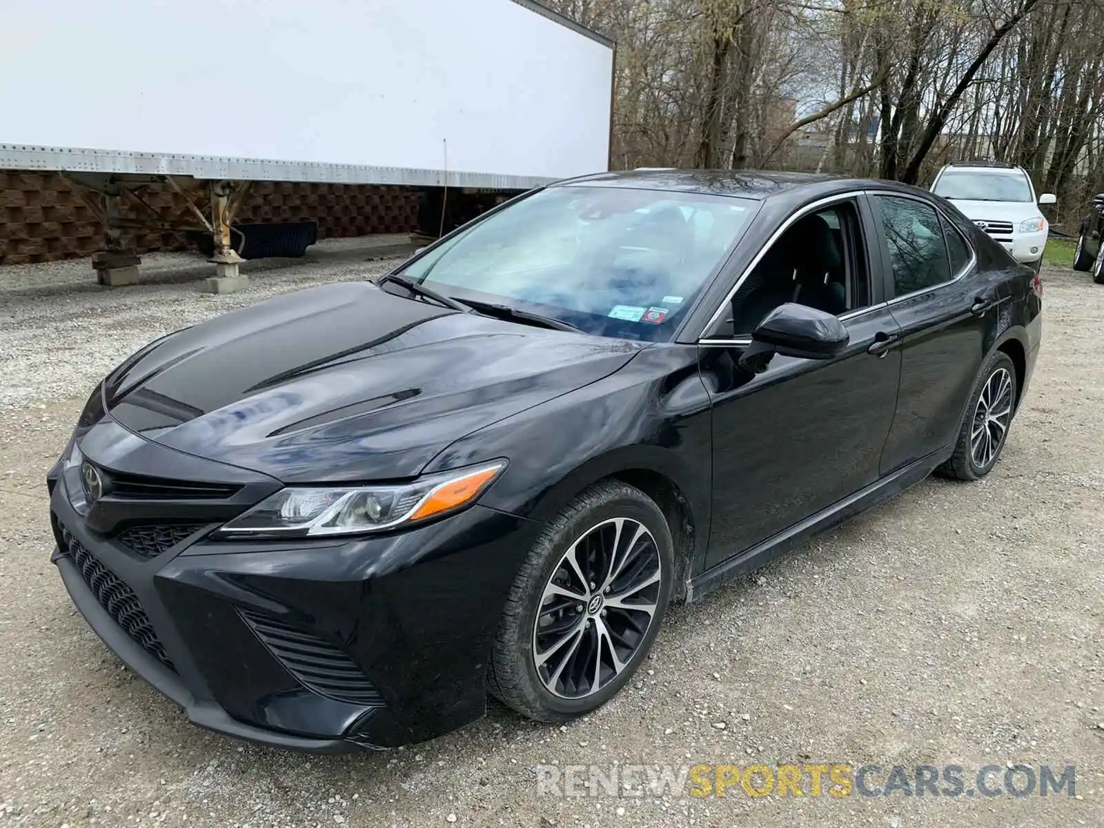 2 Photograph of a damaged car 4T1B11HK5KU794809 TOYOTA CAMRY 2019