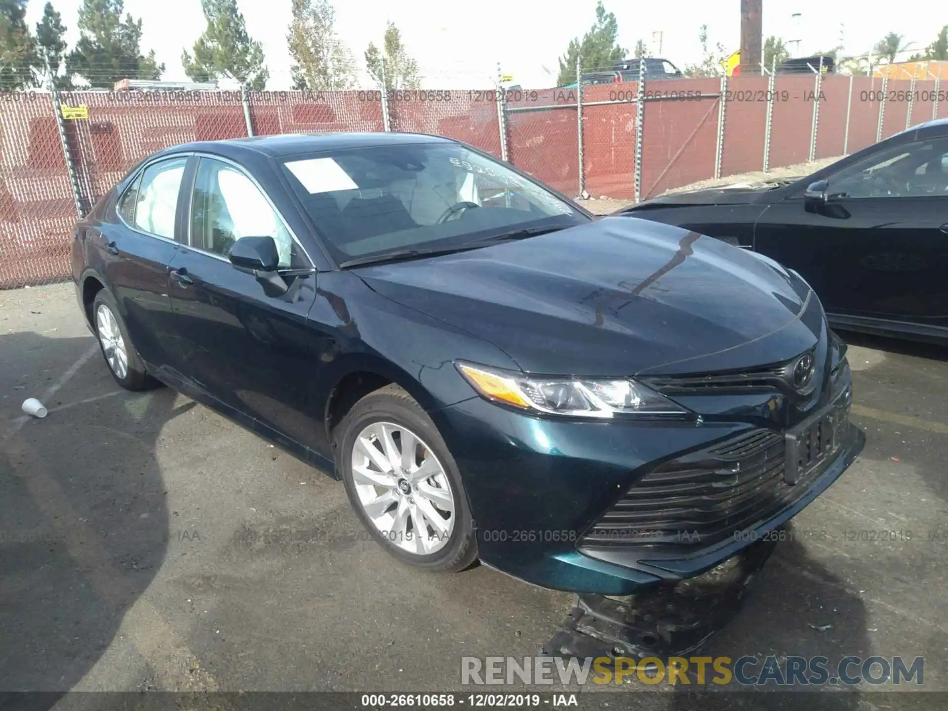 1 Фотография поврежденного автомобиля 4T1B11HK5KU796379 TOYOTA CAMRY 2019