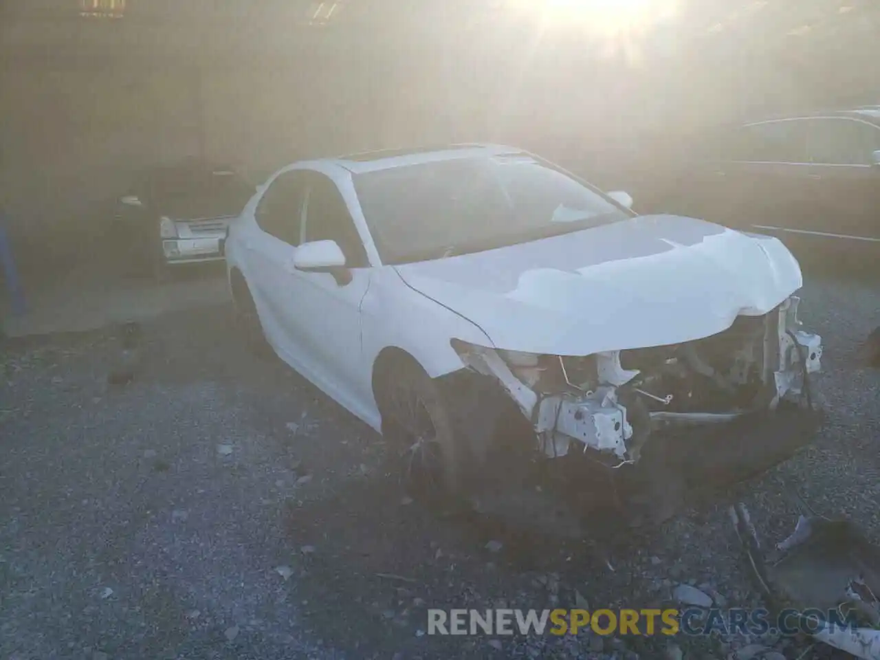 1 Photograph of a damaged car 4T1B11HK5KU798651 TOYOTA CAMRY 2019