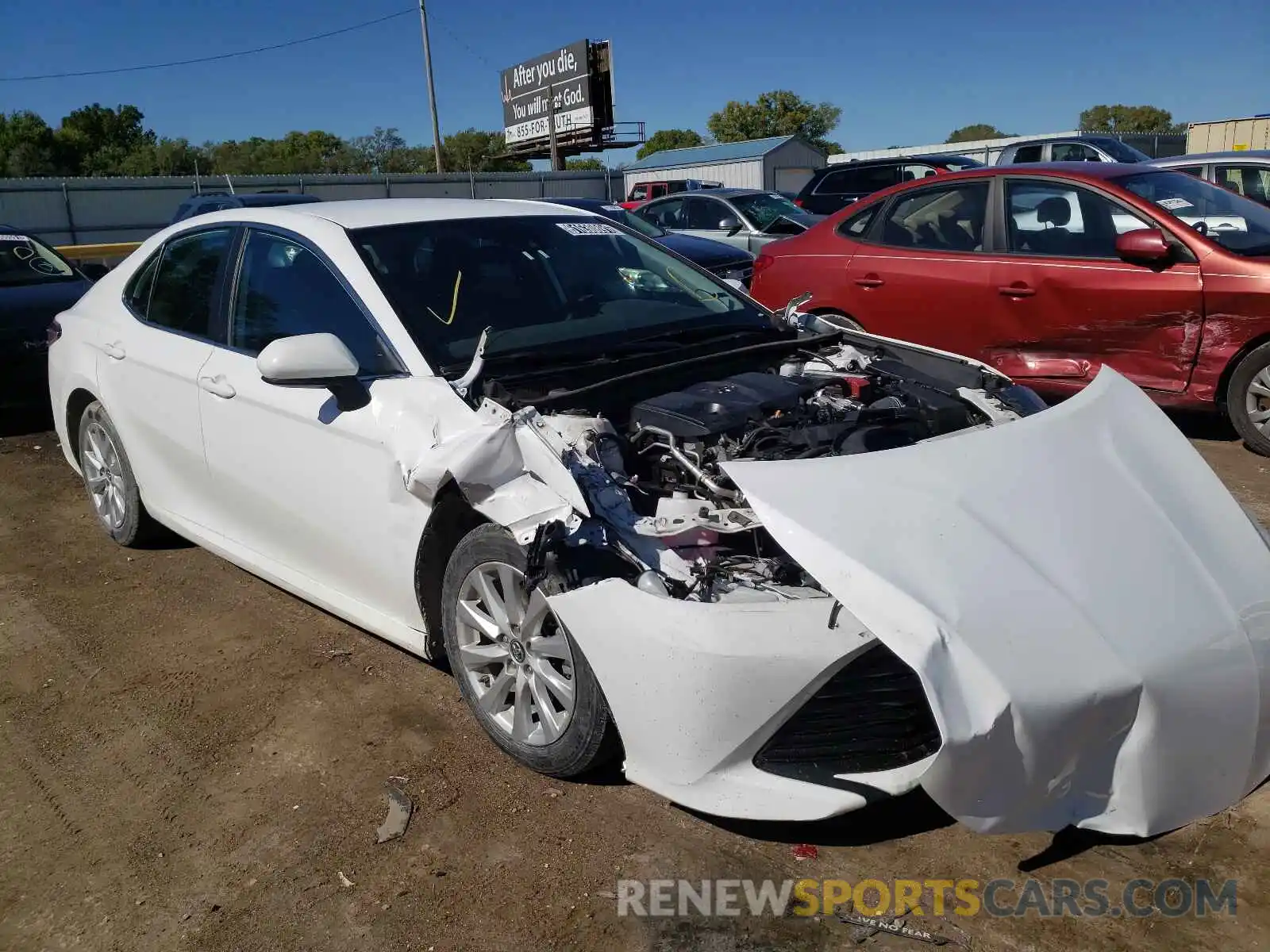 1 Photograph of a damaged car 4T1B11HK5KU800172 TOYOTA CAMRY 2019