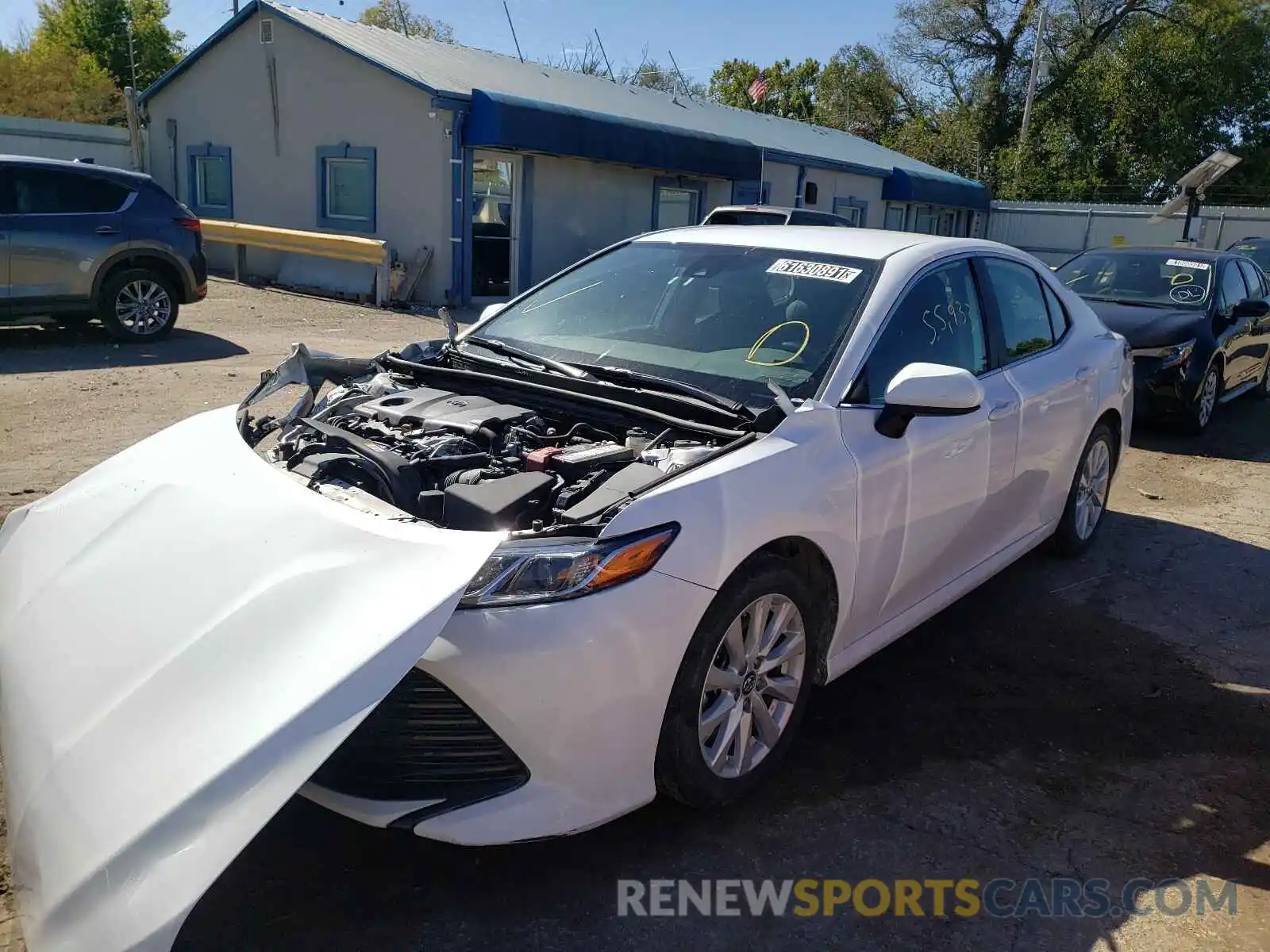 2 Photograph of a damaged car 4T1B11HK5KU800172 TOYOTA CAMRY 2019