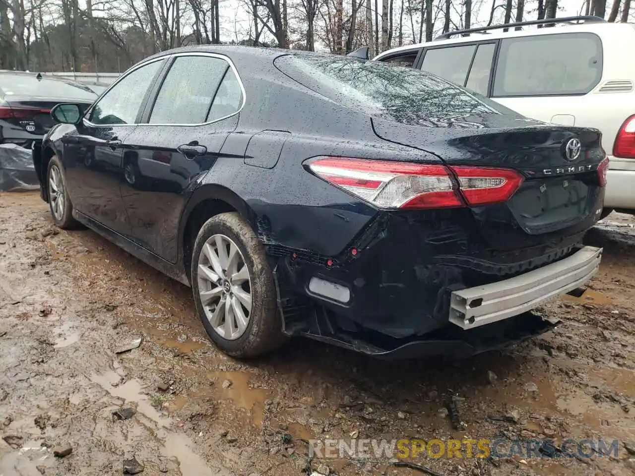 3 Photograph of a damaged car 4T1B11HK5KU800771 TOYOTA CAMRY 2019