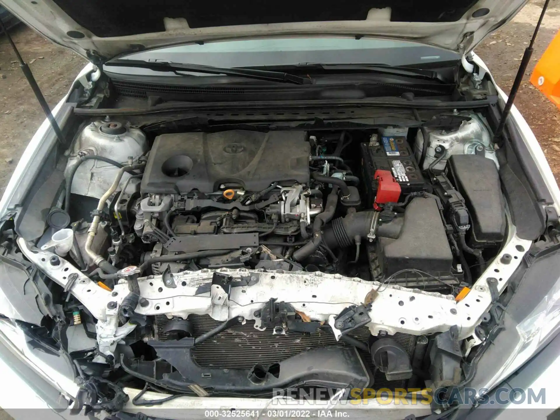 10 Photograph of a damaged car 4T1B11HK5KU801242 TOYOTA CAMRY 2019