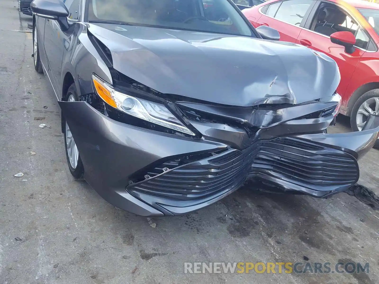 9 Photograph of a damaged car 4T1B11HK5KU802780 TOYOTA CAMRY 2019