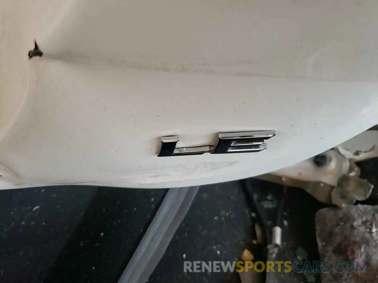 9 Photograph of a damaged car 4T1B11HK5KU803069 TOYOTA CAMRY 2019