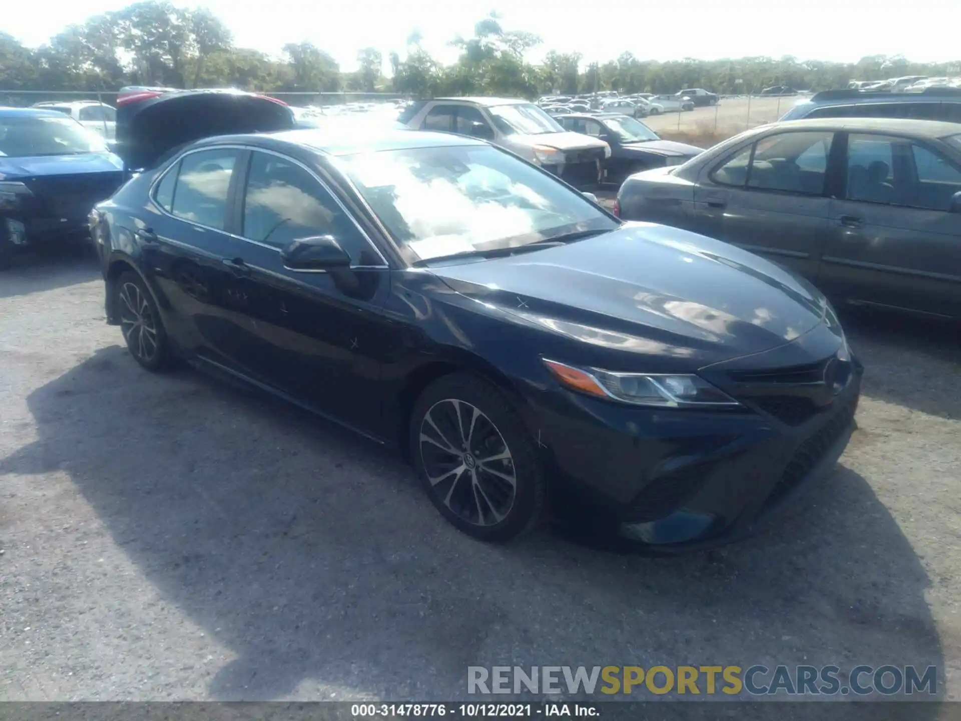 1 Photograph of a damaged car 4T1B11HK5KU803380 TOYOTA CAMRY 2019