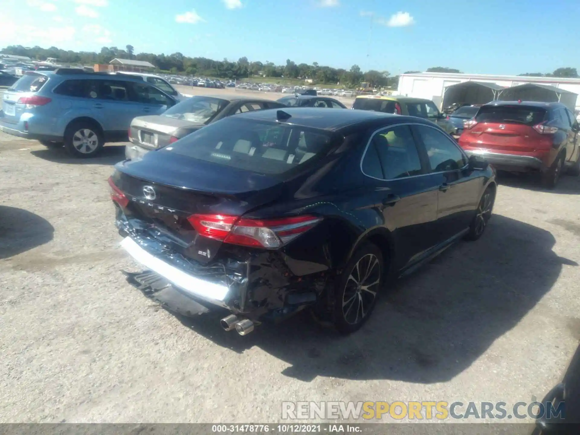 4 Photograph of a damaged car 4T1B11HK5KU803380 TOYOTA CAMRY 2019