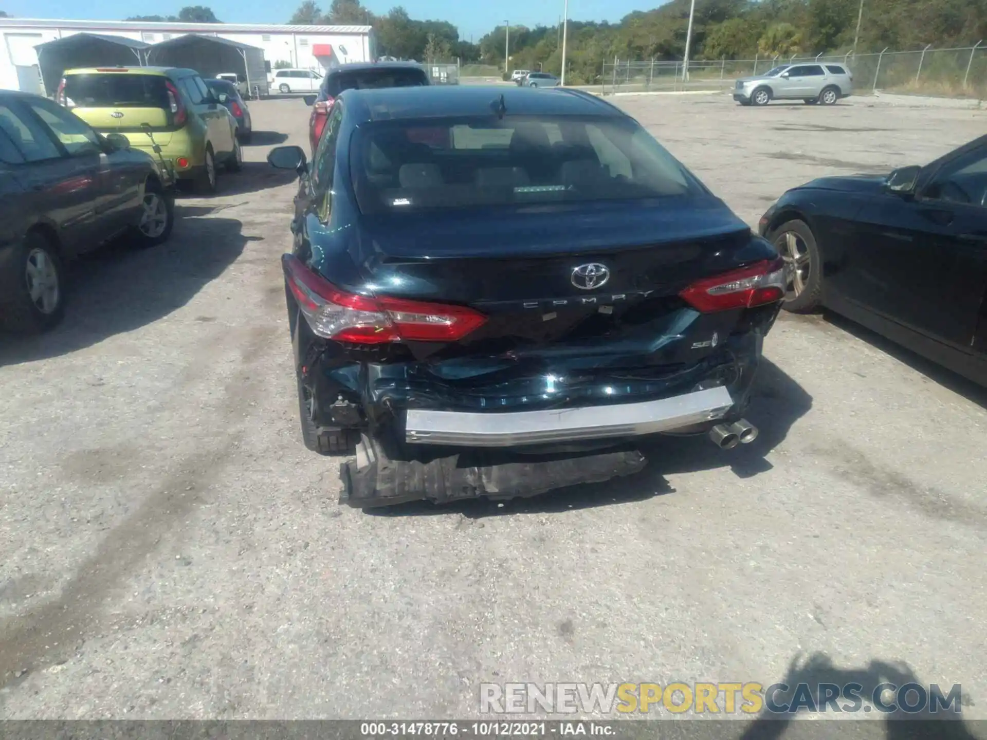 6 Photograph of a damaged car 4T1B11HK5KU803380 TOYOTA CAMRY 2019