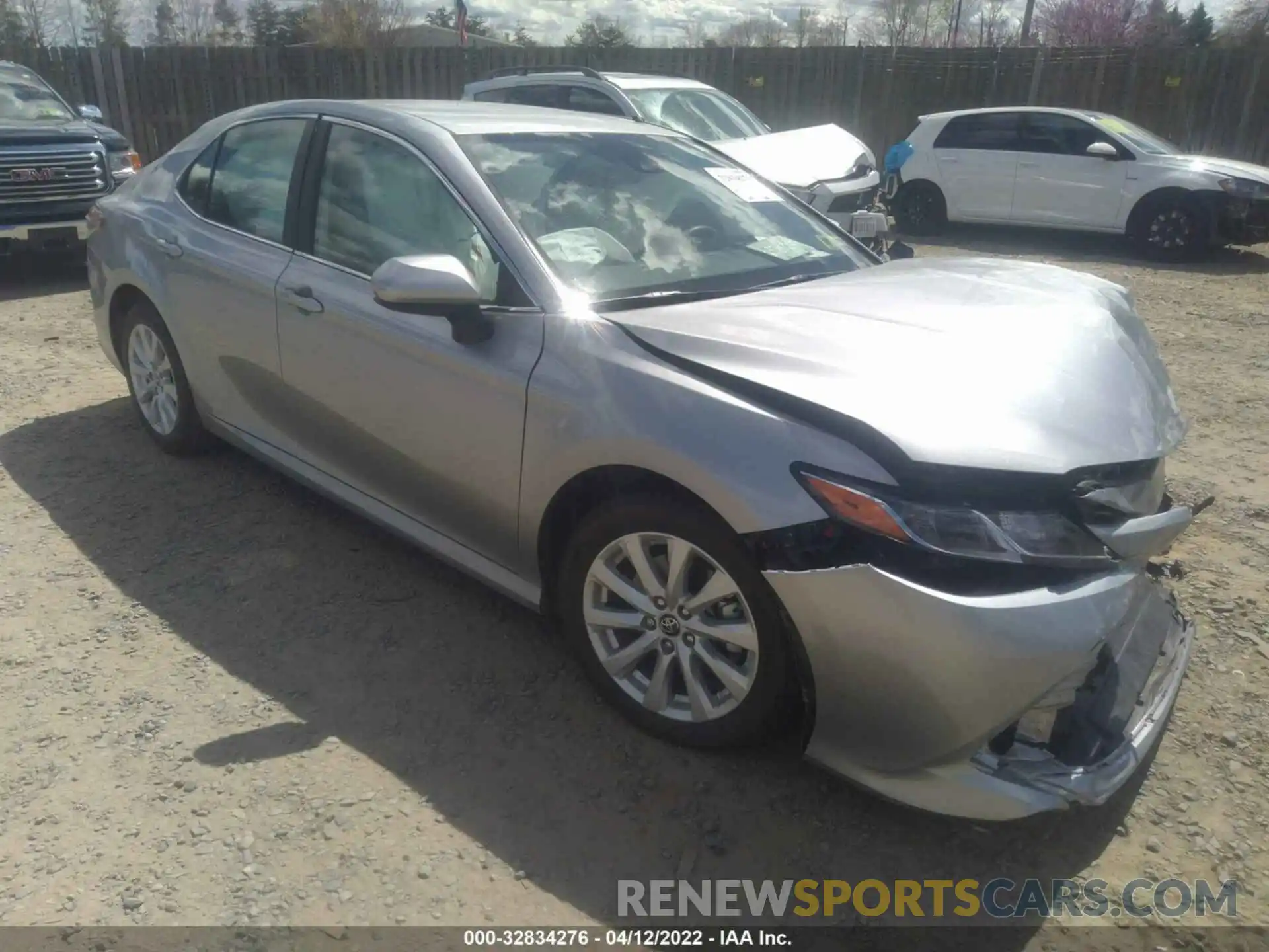 1 Photograph of a damaged car 4T1B11HK5KU805498 TOYOTA CAMRY 2019