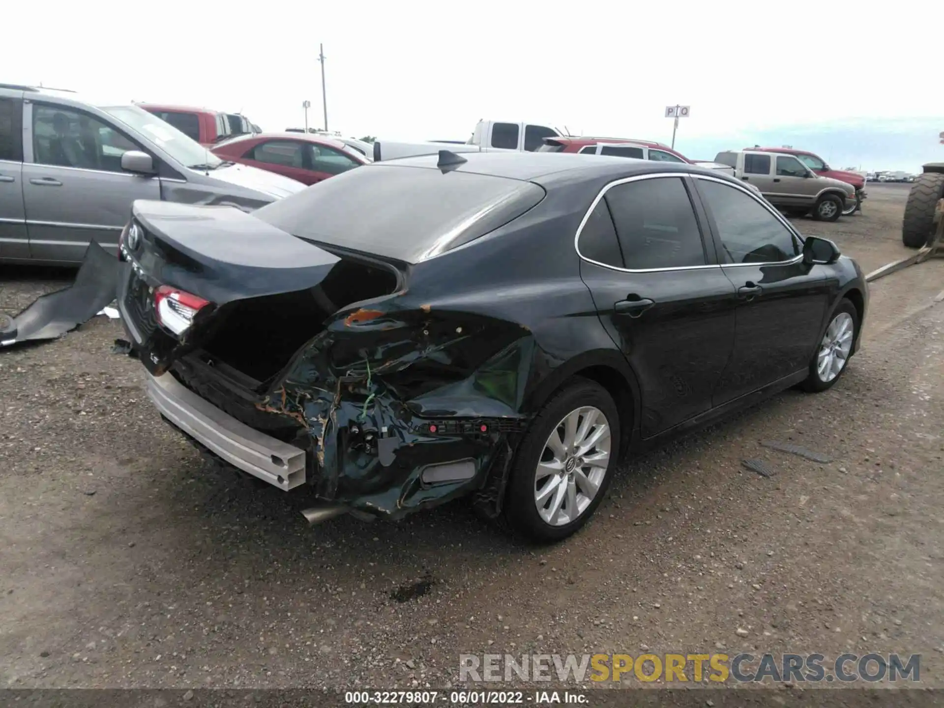 4 Photograph of a damaged car 4T1B11HK5KU805968 TOYOTA CAMRY 2019