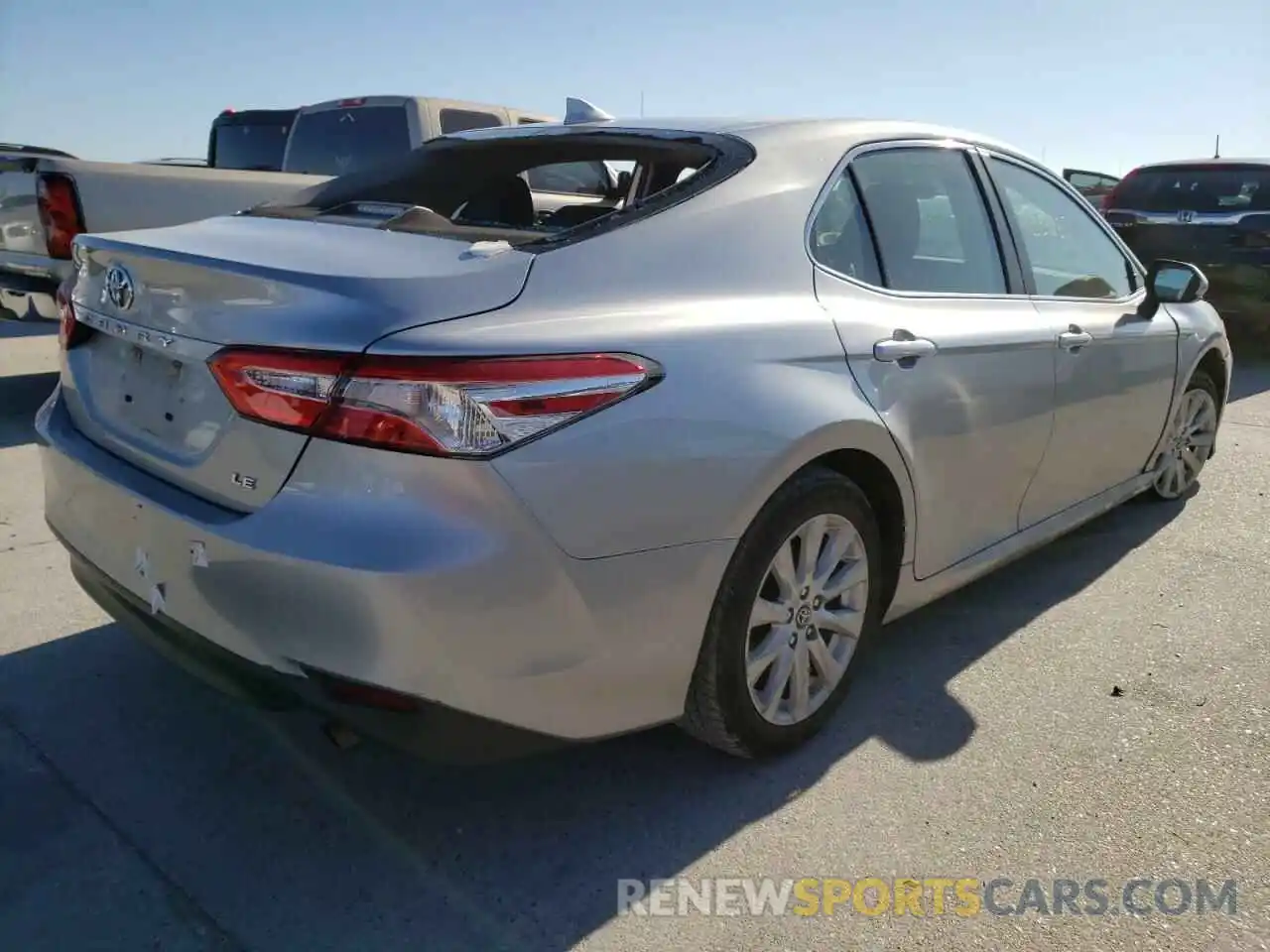 4 Photograph of a damaged car 4T1B11HK5KU806053 TOYOTA CAMRY 2019