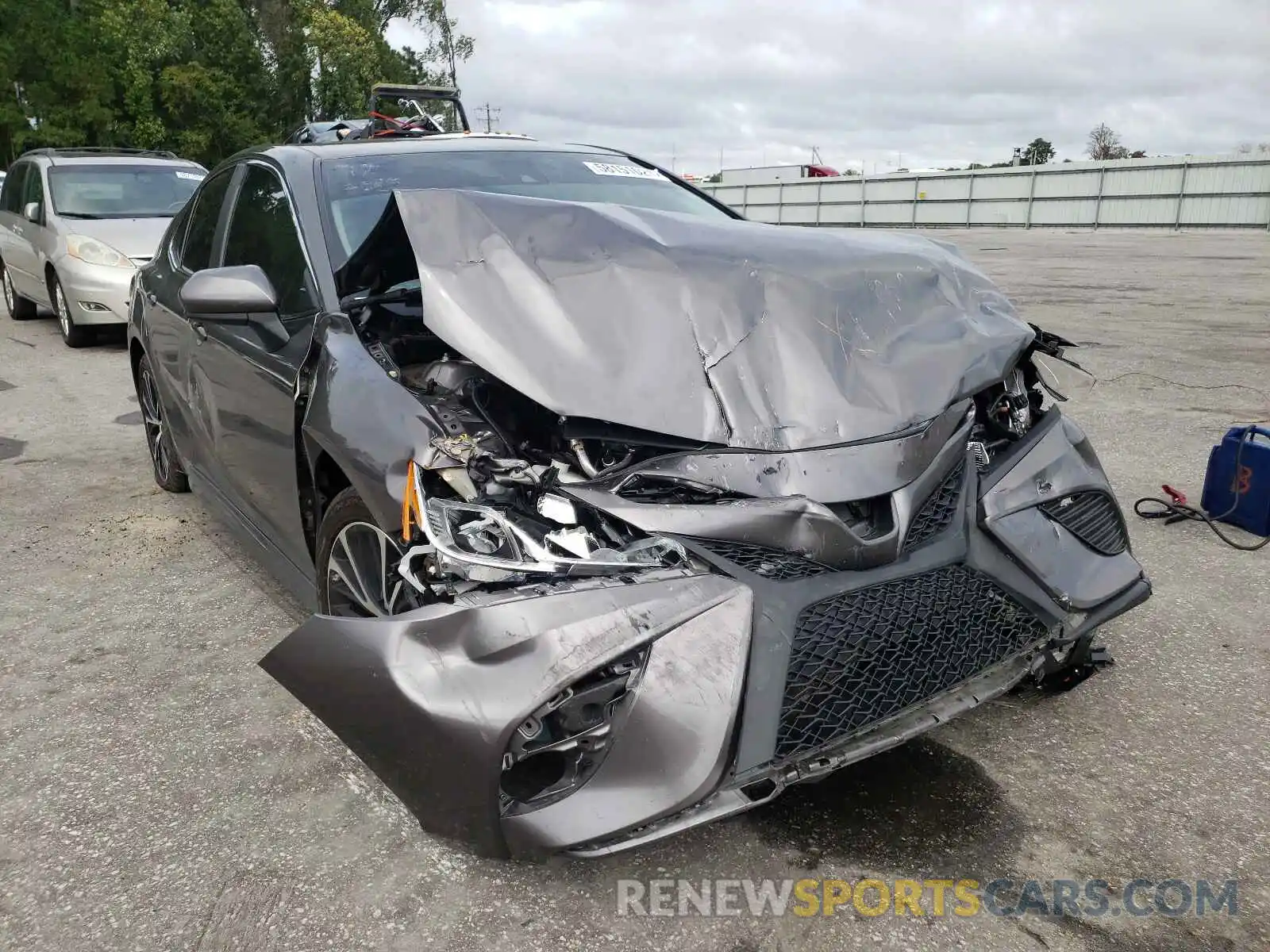 1 Photograph of a damaged car 4T1B11HK5KU806280 TOYOTA CAMRY 2019