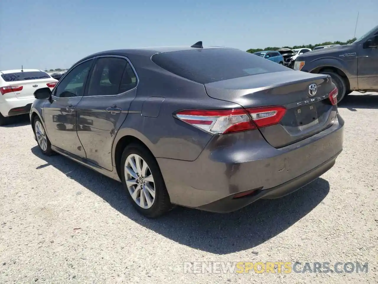 3 Photograph of a damaged car 4T1B11HK5KU809261 TOYOTA CAMRY 2019