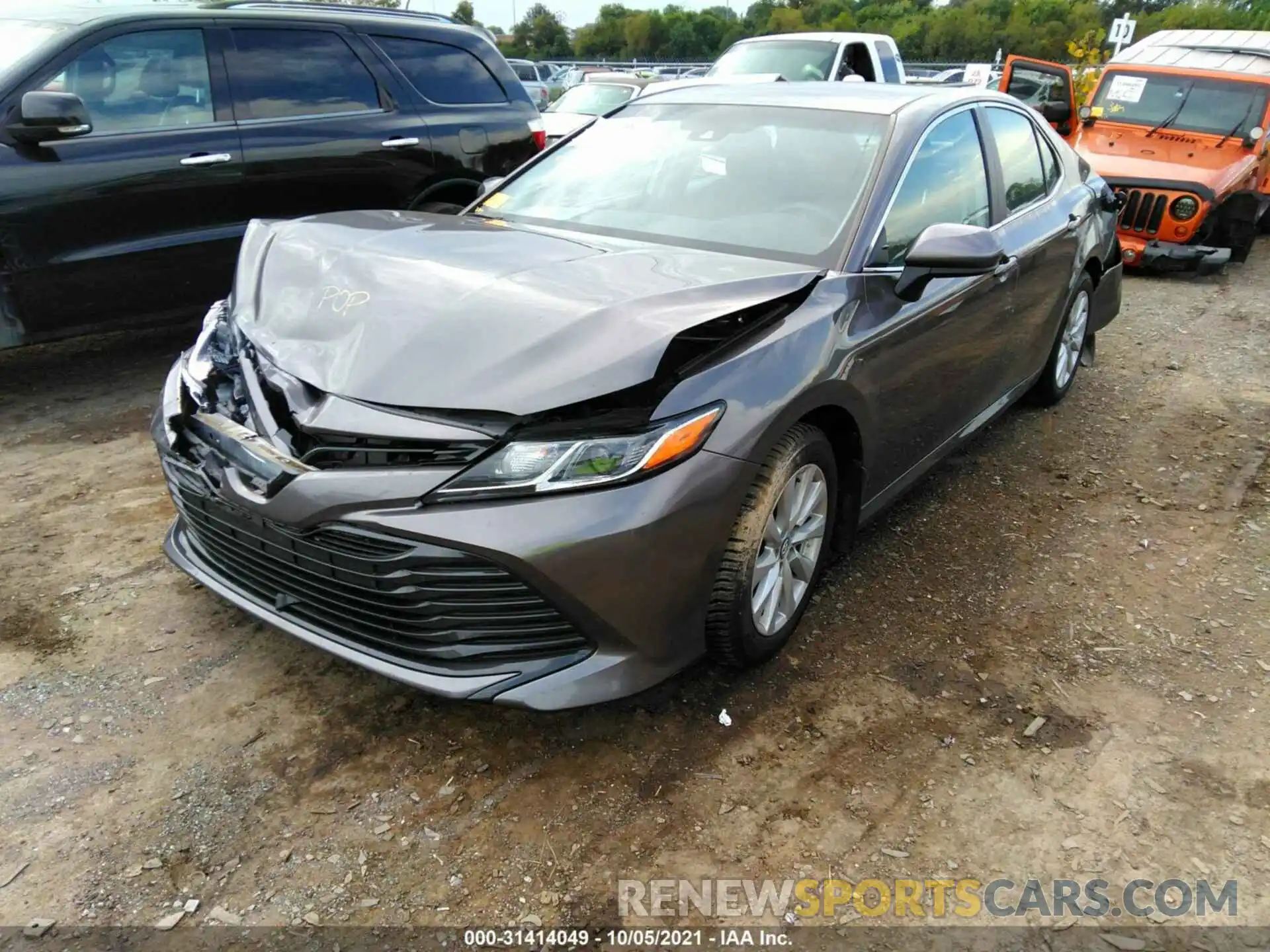 2 Photograph of a damaged car 4T1B11HK5KU812290 TOYOTA CAMRY 2019