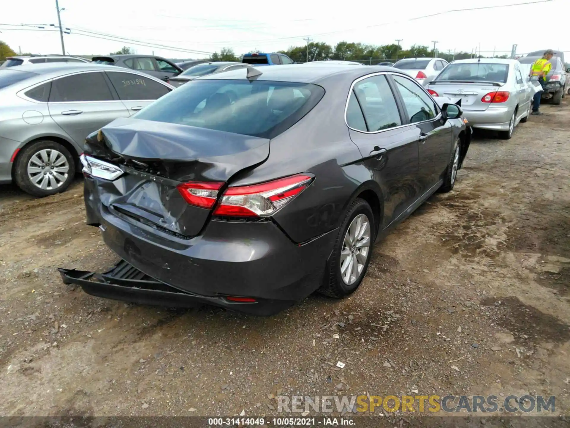 4 Photograph of a damaged car 4T1B11HK5KU812290 TOYOTA CAMRY 2019